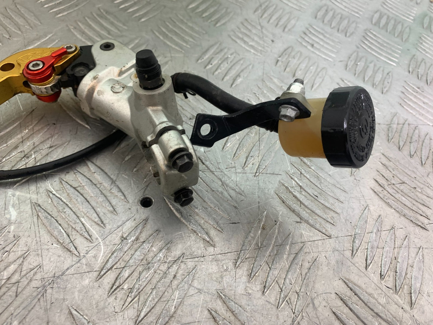 APRILIA RSV1000 R FACTORY MILLE CLUTCH MASTER CYLINDER   2004-09 (CMB1203)