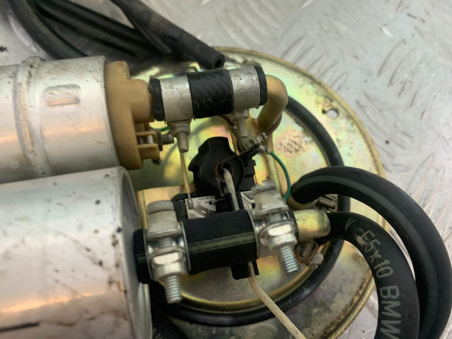 BMW R850 R R850R PETROL PUMP YEAR 1994-2002 (CMB1170)