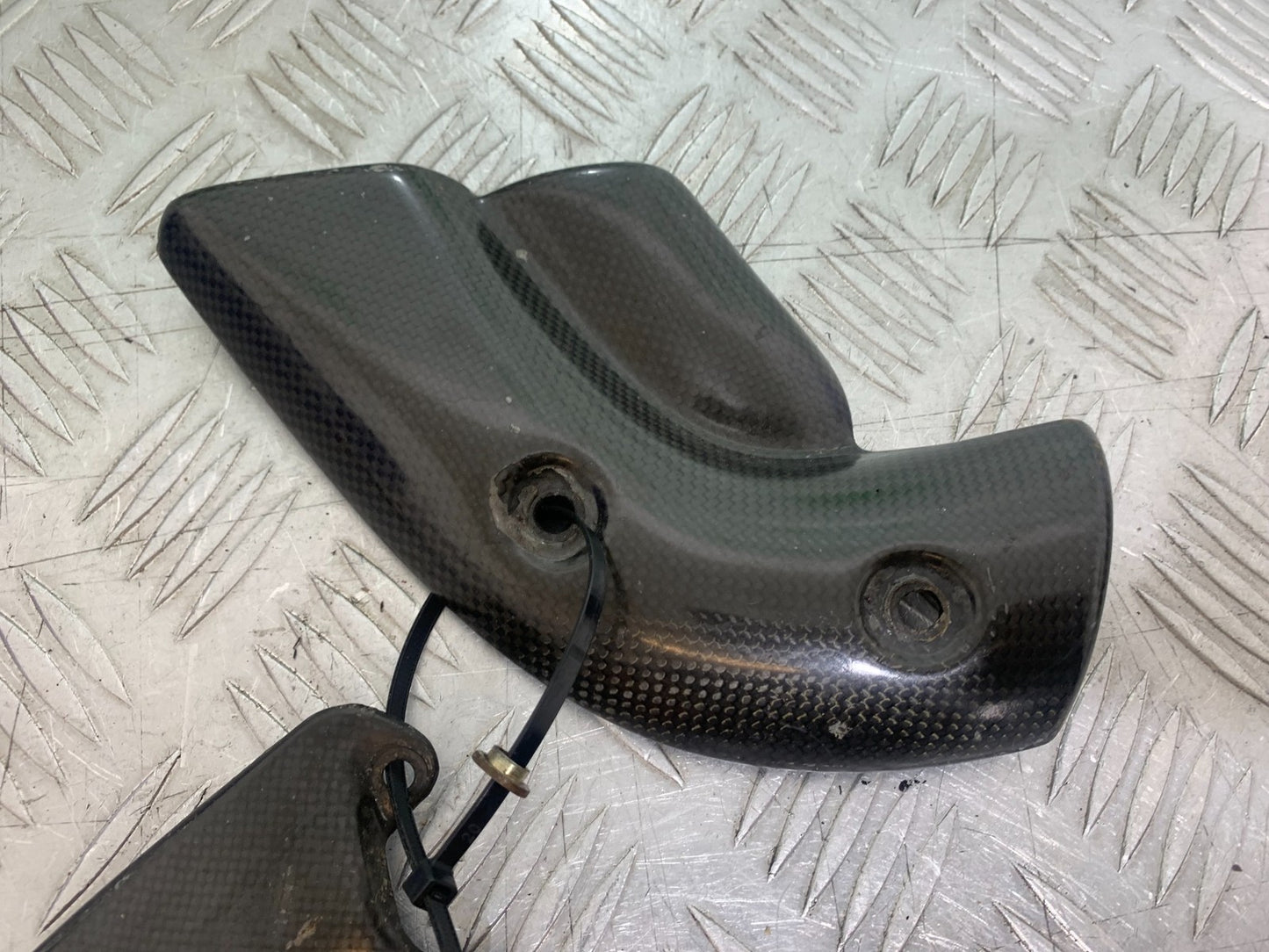 DUCATI 996 SPS 748 916 998 CARBON EXHAUST SHIELDS    1999-2000 (CMB1209)