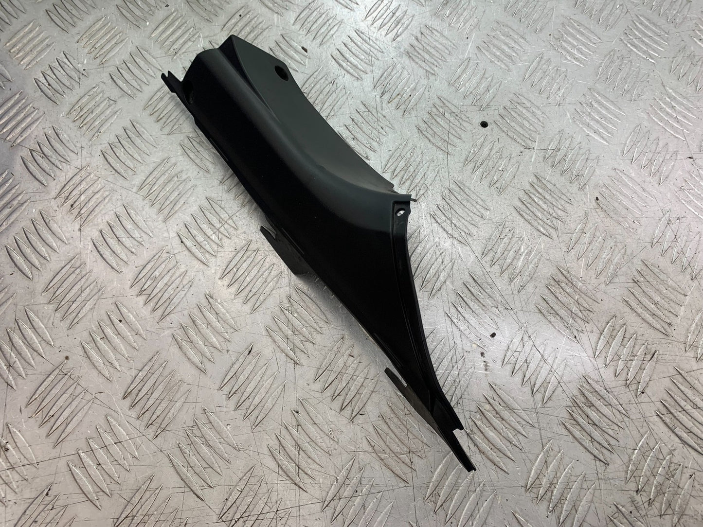 HONDA CBR1000 rr FIREBLADE LEFT TOP FAIRING INFILL 2012-2016 (CMB1280)