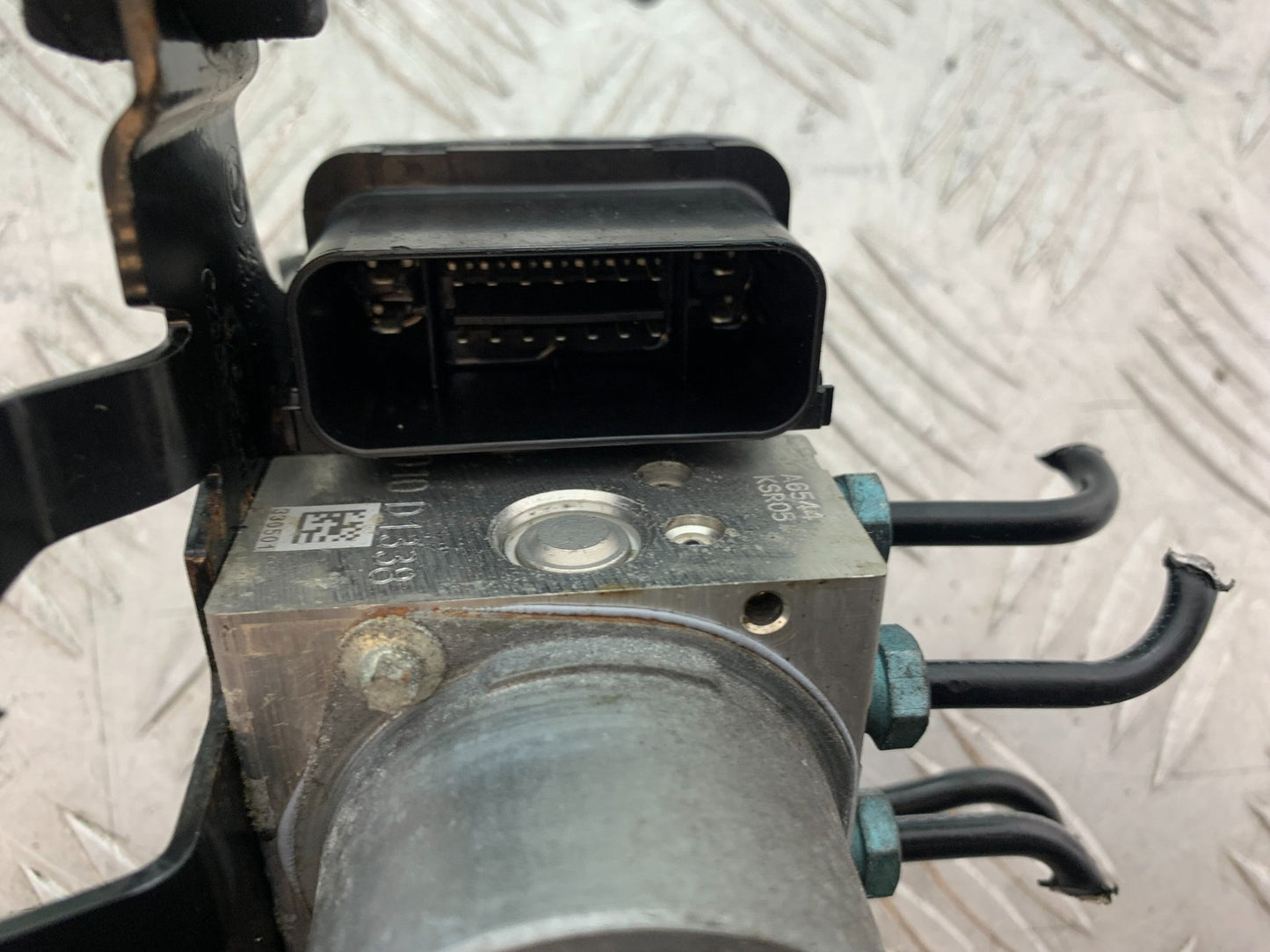 BMW F800 GT ABS PUMP  YEAR 2013-2017 (CMB1248)