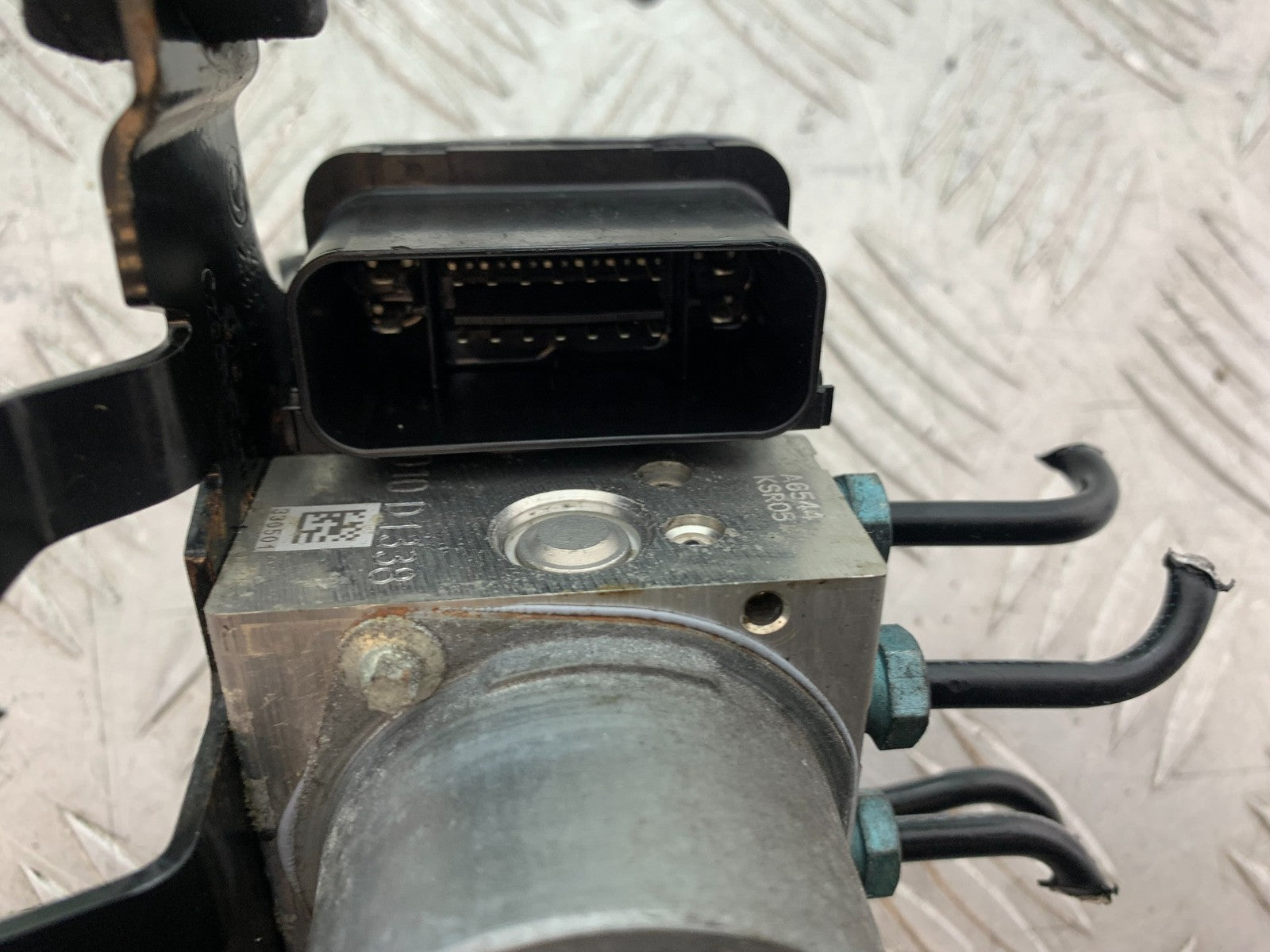 BMW F800 GT ABS PUMP  YEAR 2013-2017 (CMB1248)