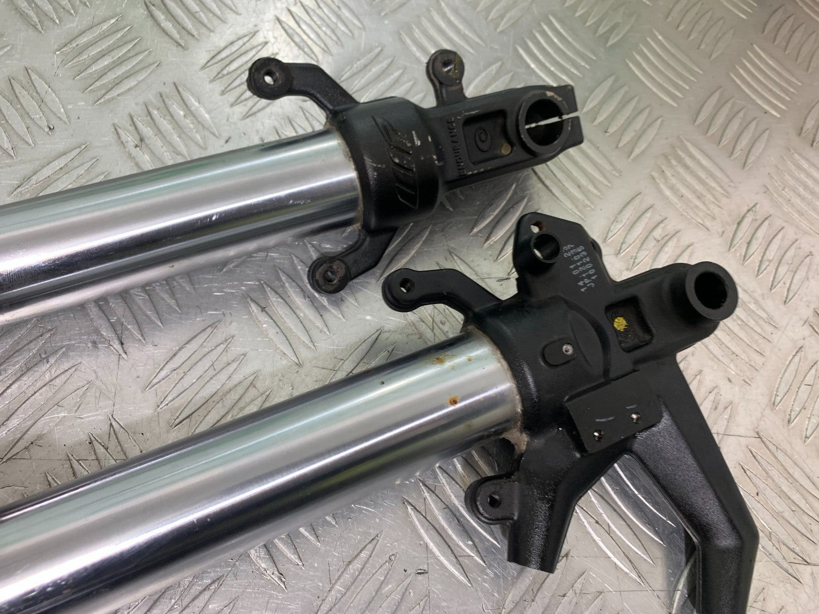 KTM DUKE 125 FORKS YEAR 2017-2022 (CMB1274)