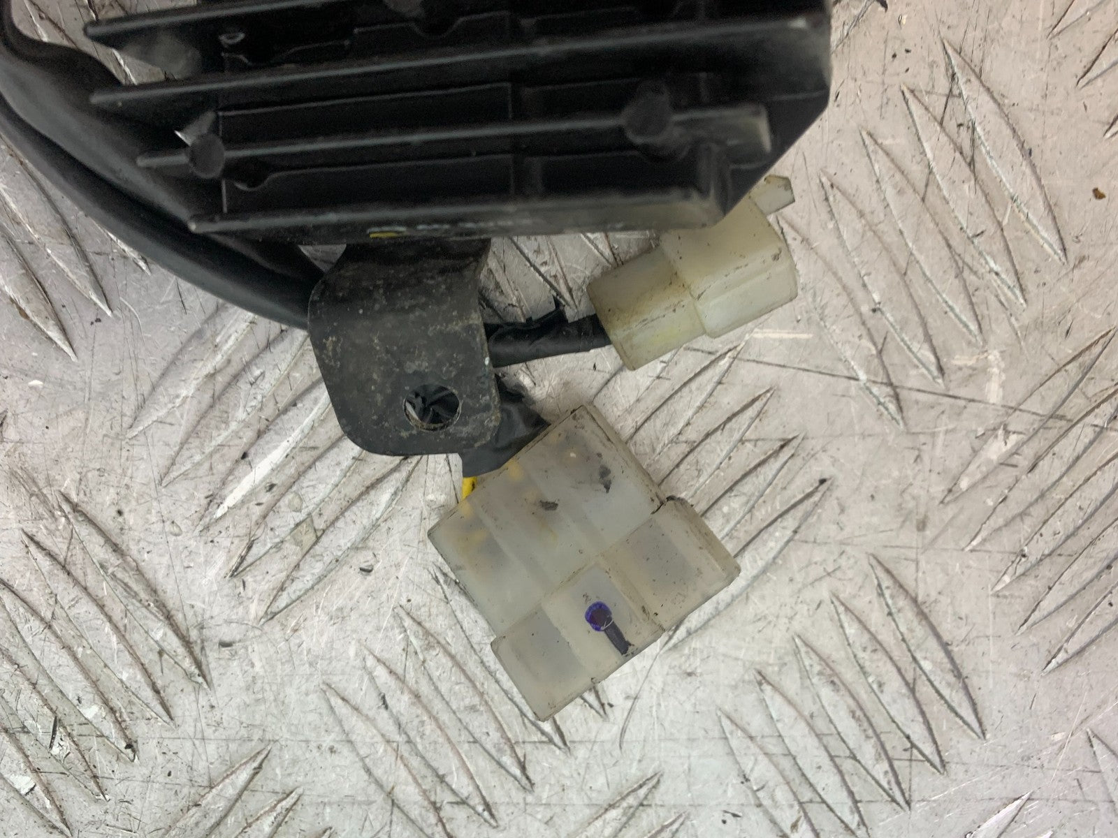 KTM DUKE 125 REGULATOR   YEAR 2012-2016 (CMB1317)