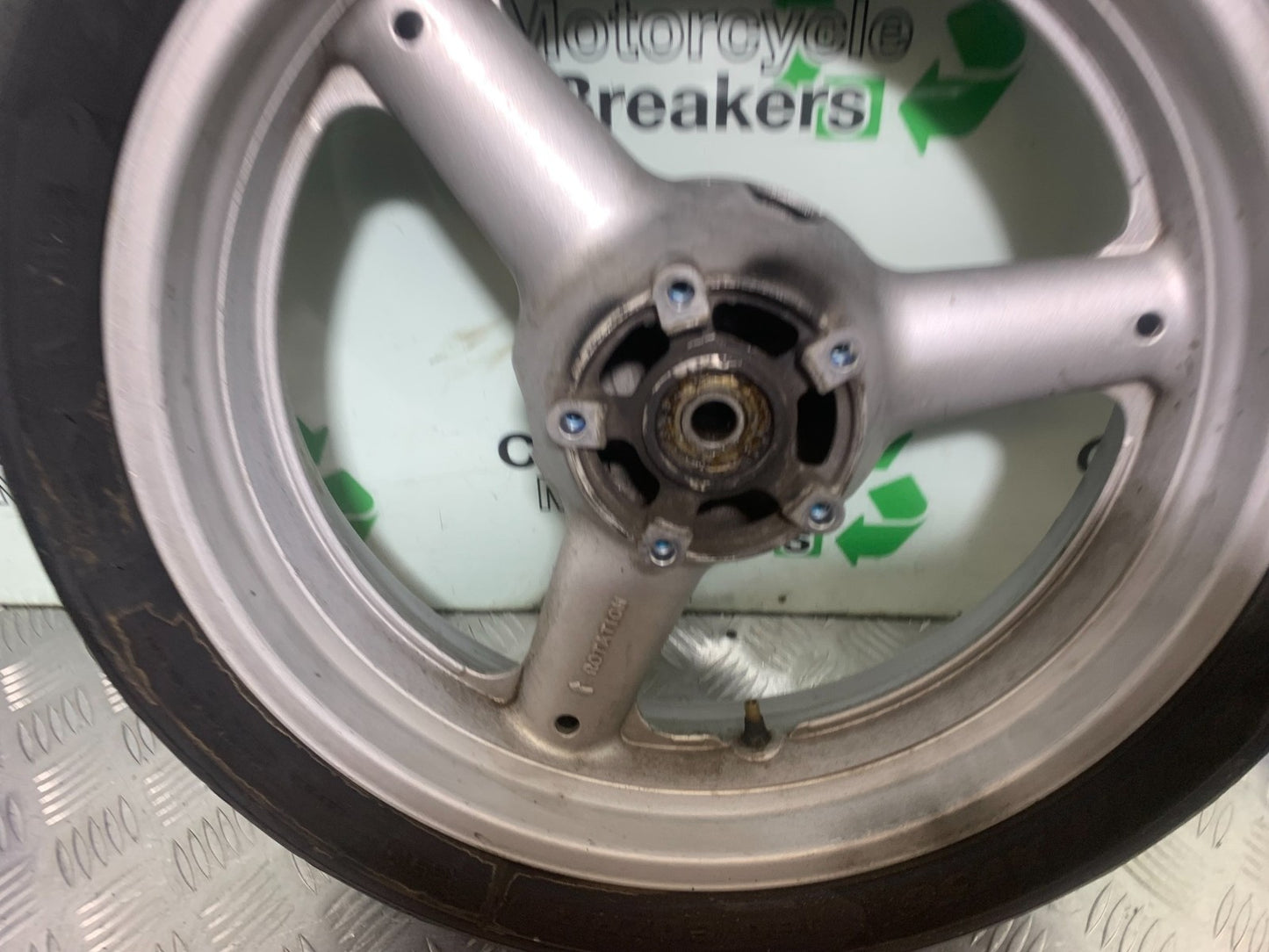 SUZUKI SV650 SV 650 mk1 REAR WHEEL  1999-2002 (CMB1238)