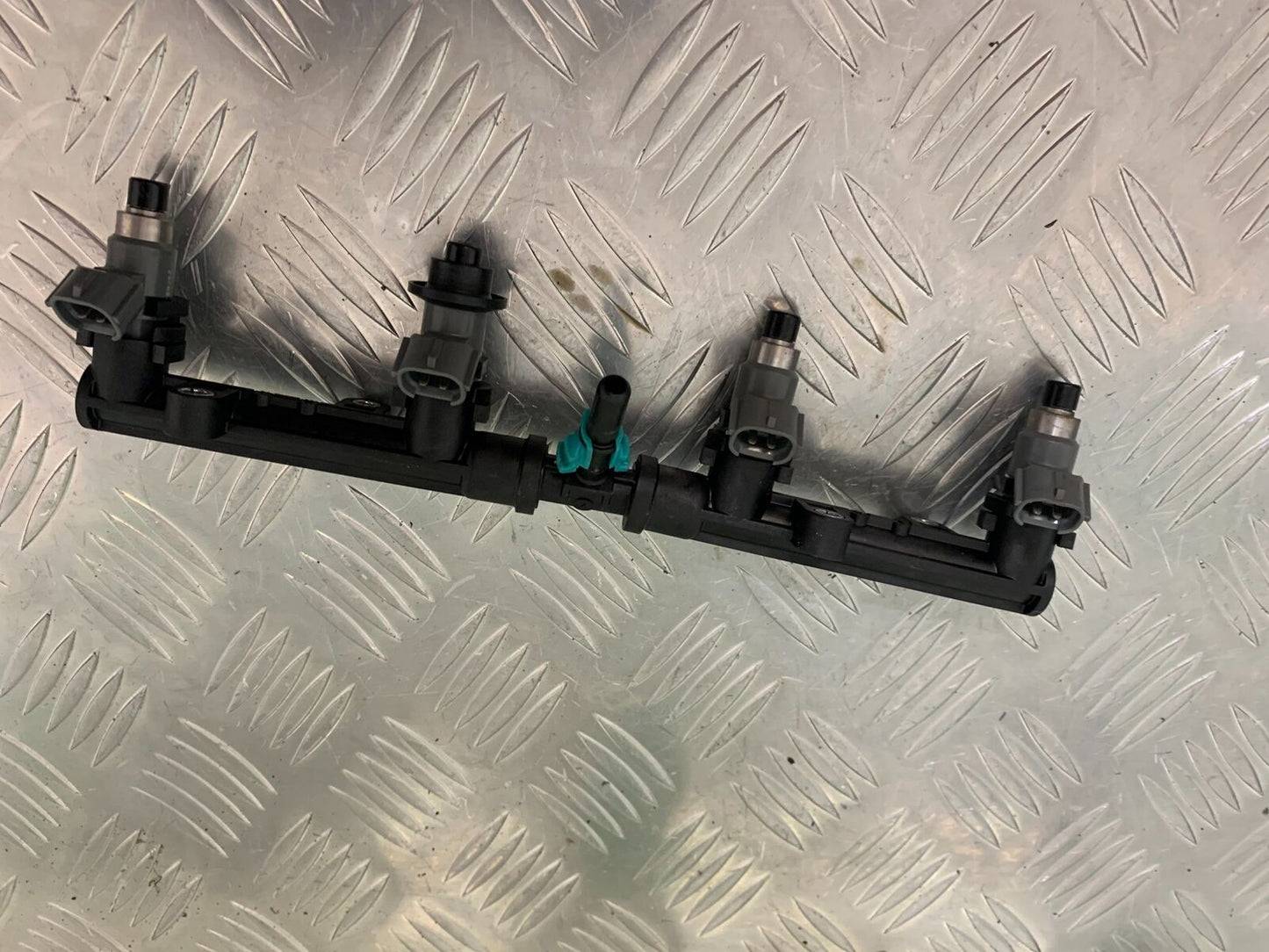 HONDA CBR1000 rr FIREBLADE INJECTORS  YEAR 2008-2011 (STOCK 986)
