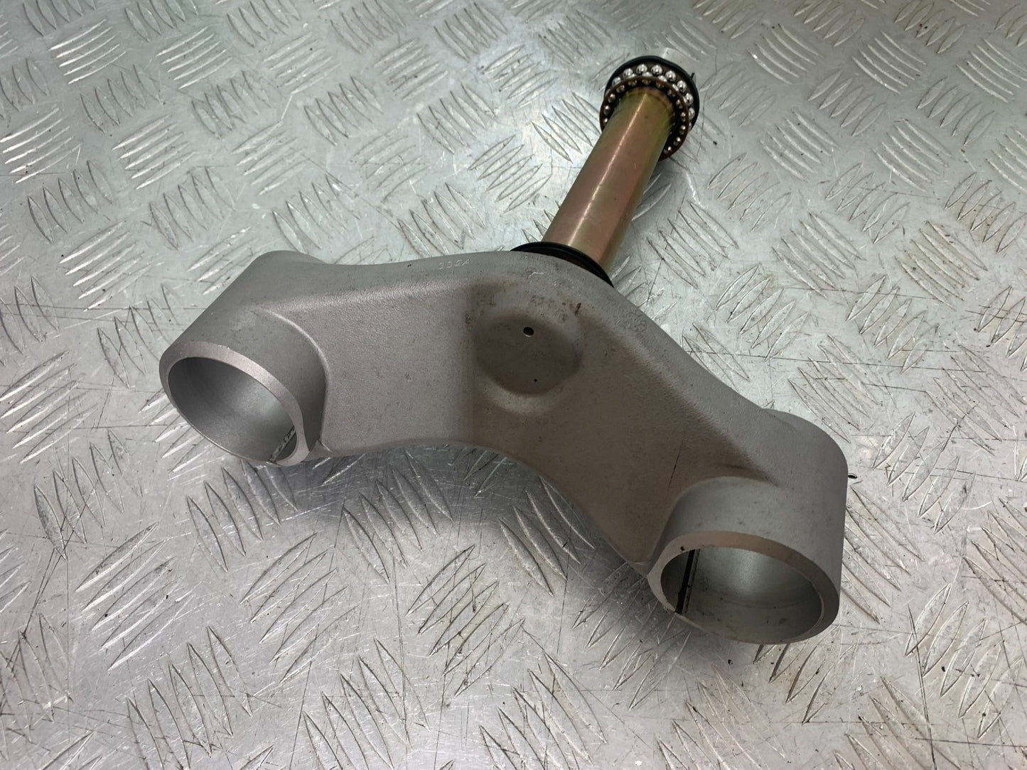 DUCATI 1198 S BOTTOM YOKE  YEAR 2009-2011 (CMB1219)