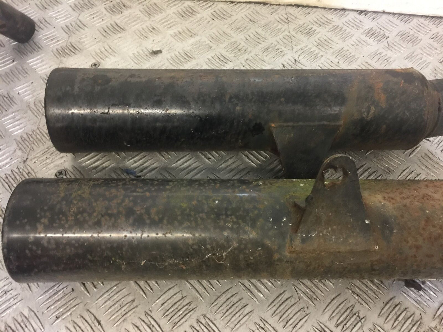 YAMAHA FJ1200 FJ 1200 EXHAUST   YEAR 1988 (STOCK 653)