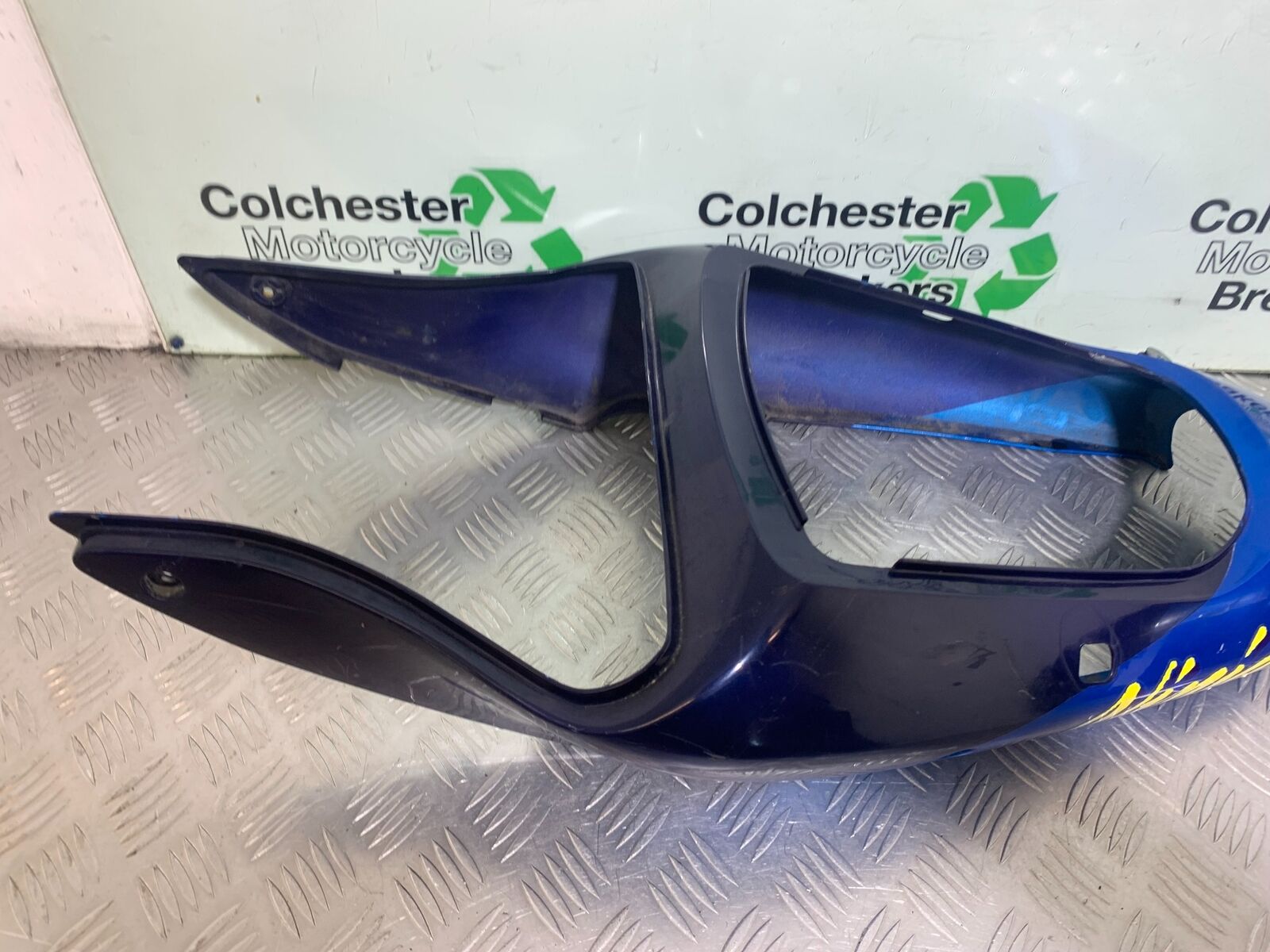 KAWASAKI ZX6R ZX6 J TAIL PIECE SEAT UNIT   YEAR 2000 (CMB1129)