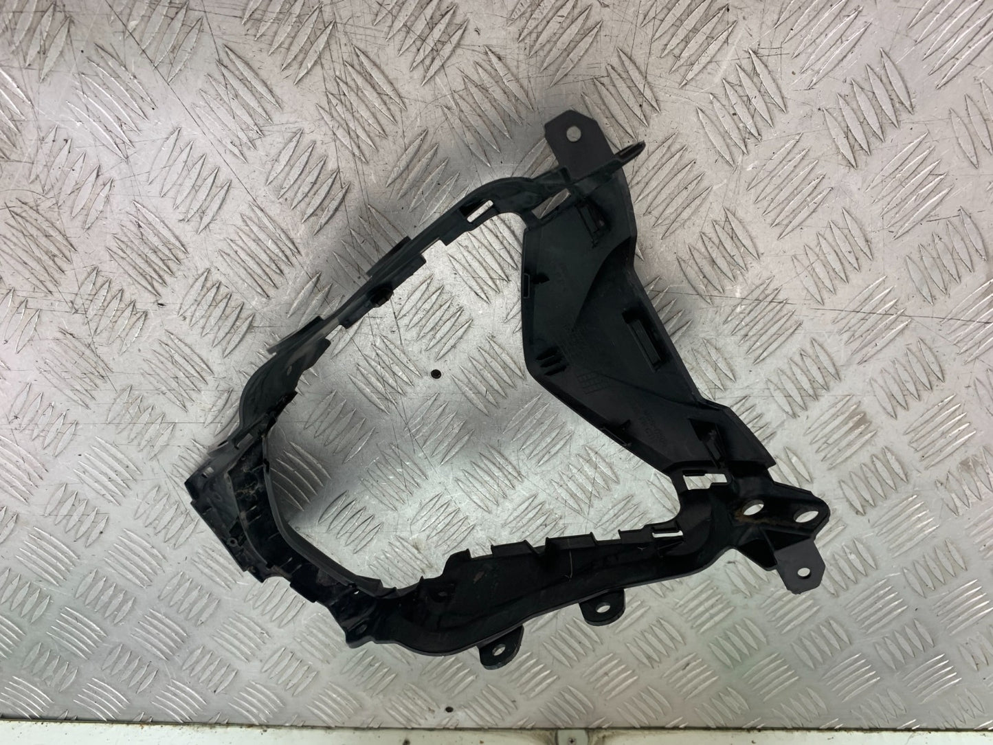 HONDA NC700 X  HEADLIGHT SURROUND YEAR 2012-2014 (CMB1327)