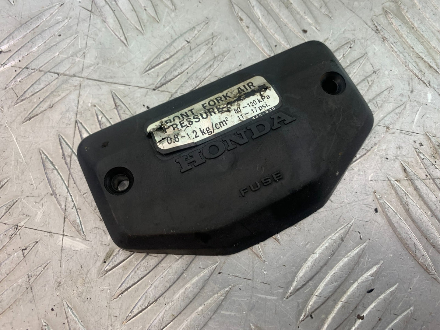 HONDA GL500 GL 500 SILVERWING FUSE BOX COVER  YEAR 1981-82 (CMB1168)