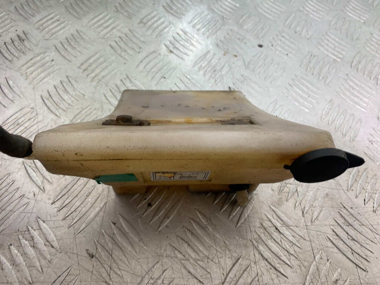 TRIUMPH TROPHY 900 COOLANT BOTTLE   YEAR 1991-95 (CMB1251)