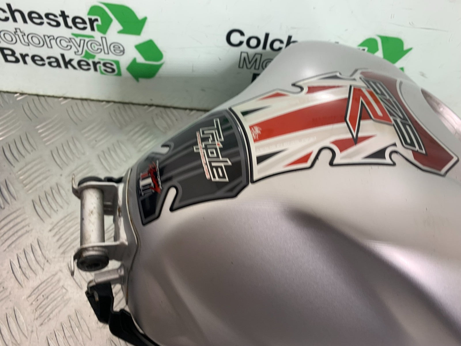 TRIUMPH 675 STREET TRIPLE RX PETROL TANK    2015- 2017 (CMB1299)