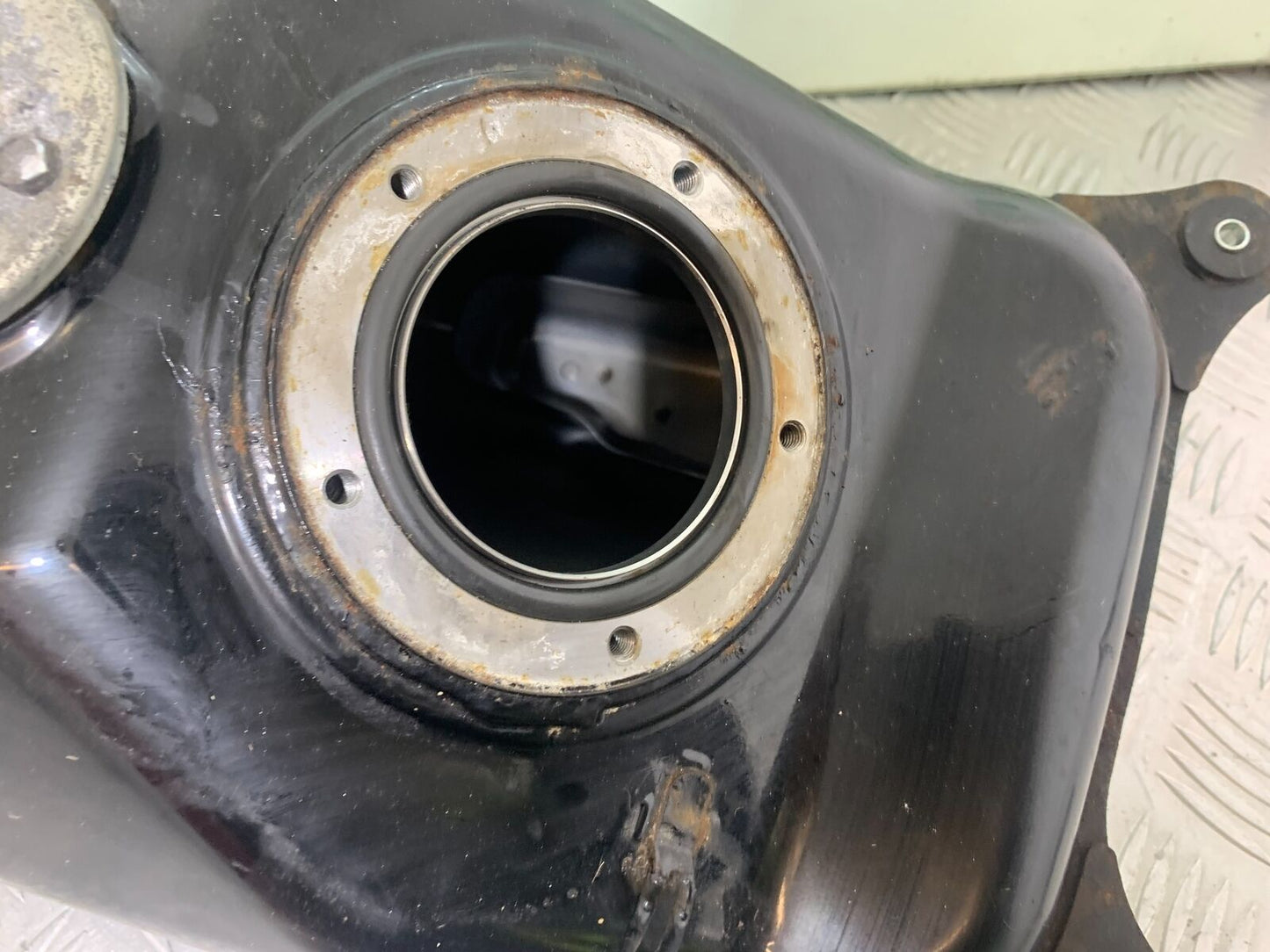 SUZUKI AN400 AN 400 BURGMAN PETROL TANK  YEAR 2017-2024 (CMB1118)