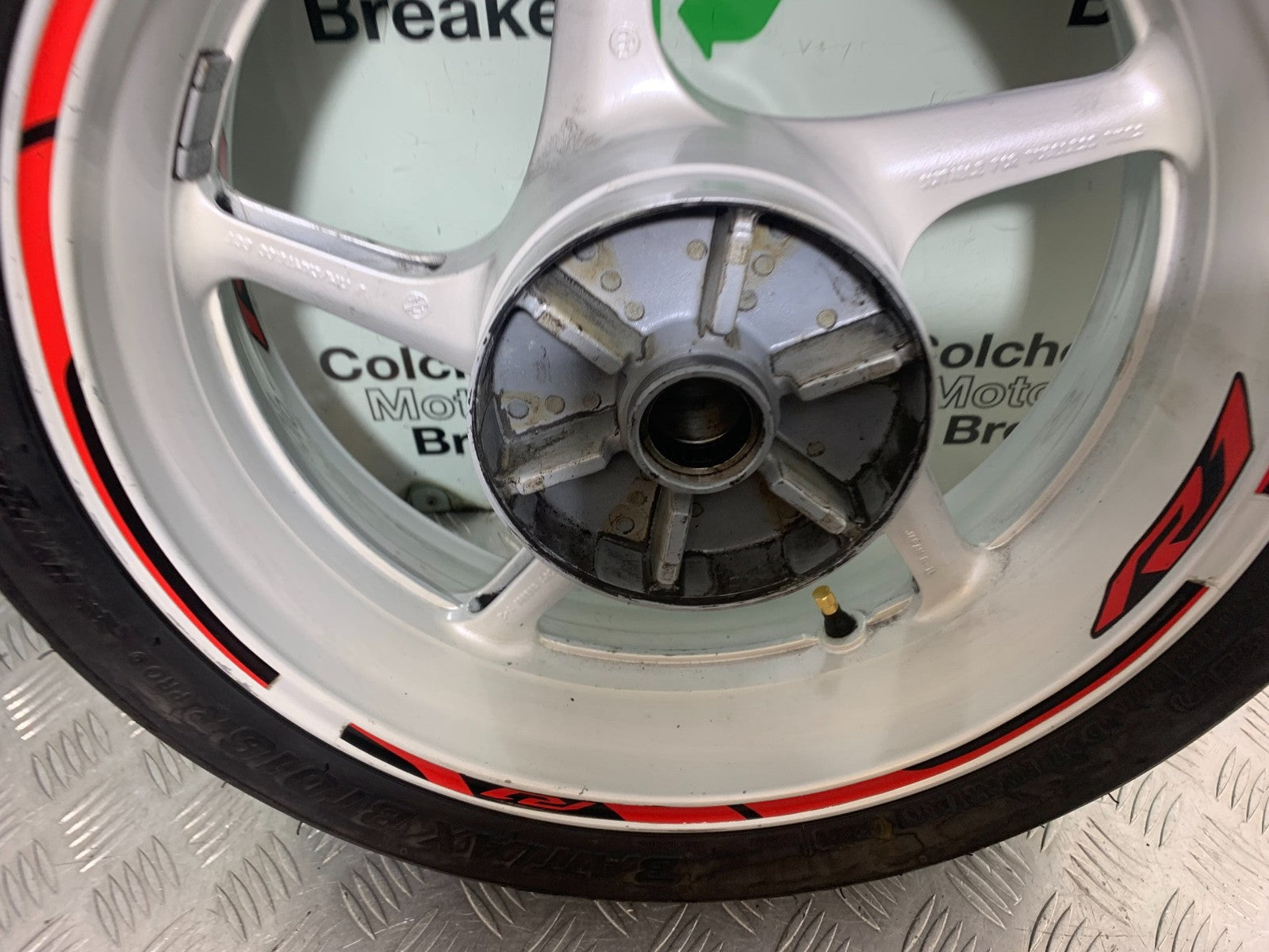 YAMAHA YZF R1 4C8 REAR WHEEL  YEAR 2007-2008 (CMB1237)