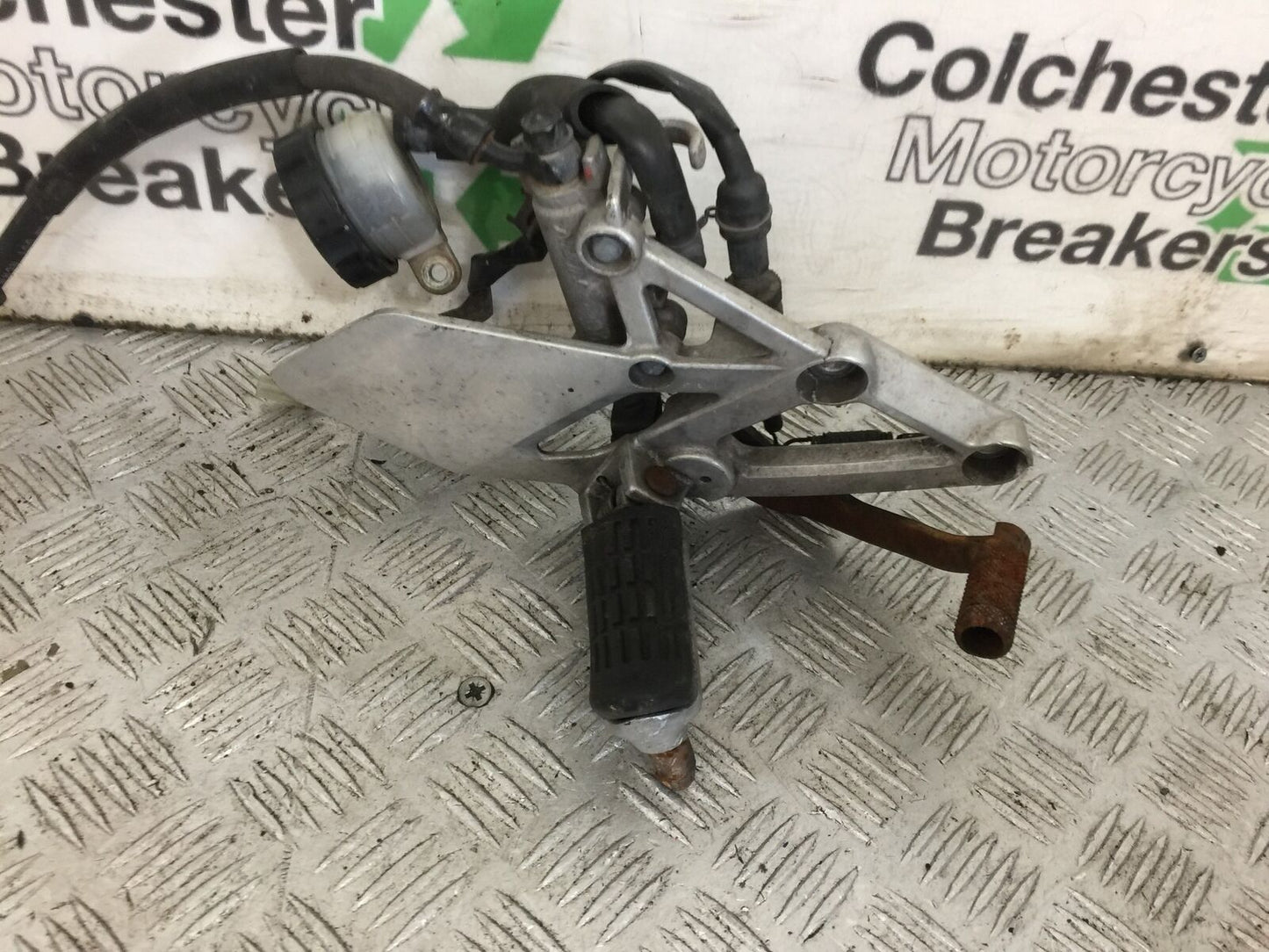 HONDA CBR600 CBR 600 FRONT RIGHT HANGER  YEAR 1997-98 (STOCK 892)