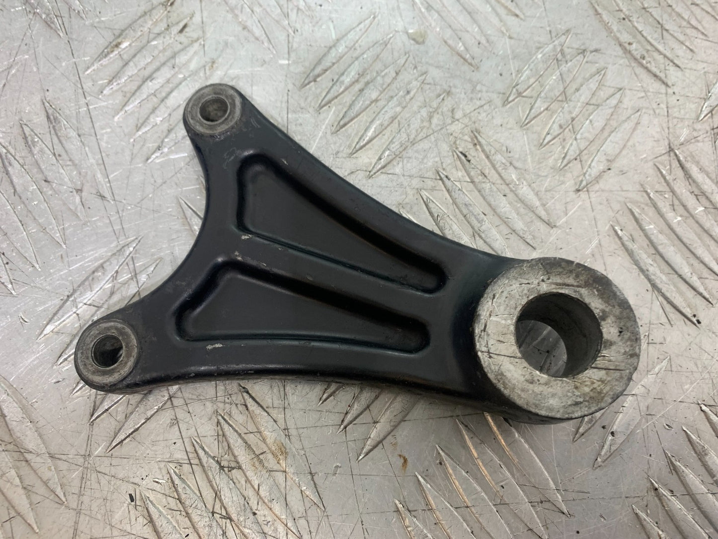 SUZUKI GSX1100 G GSX 1100 G REAR CALIPER BRACKET  1991-1996 (CMB1283)
