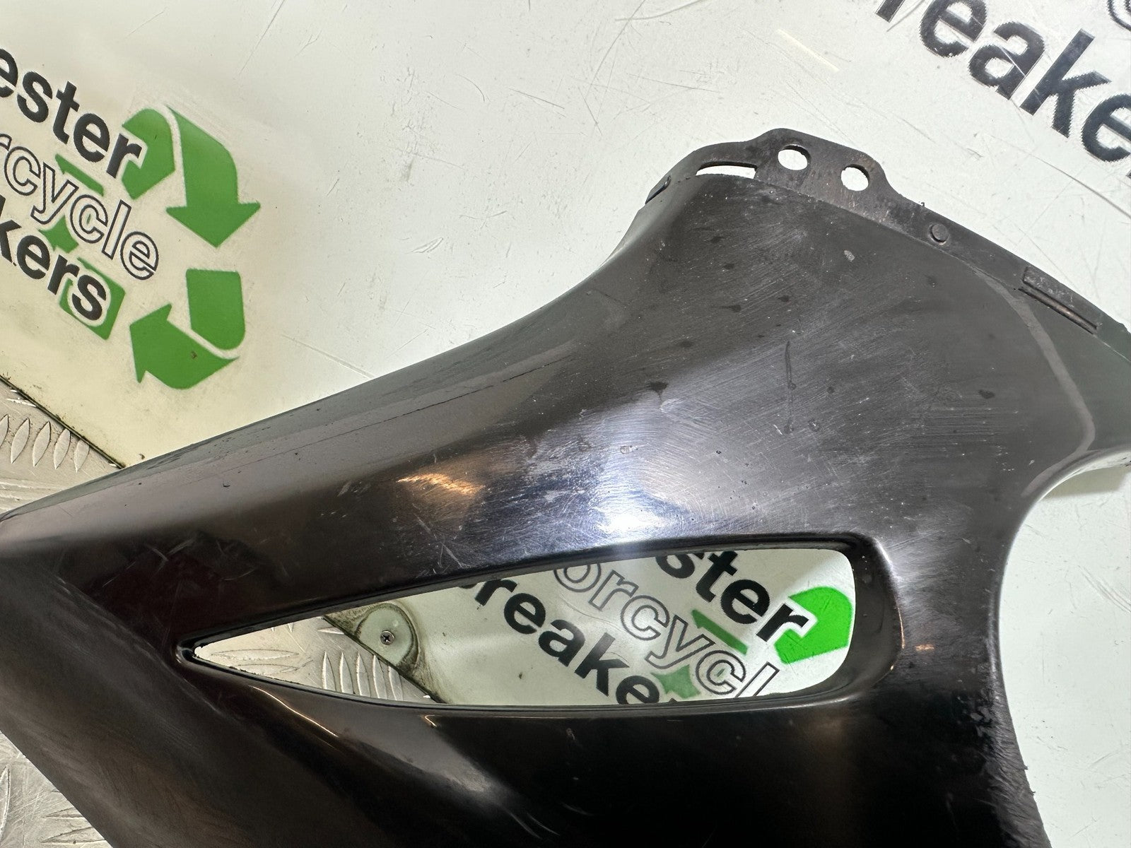 KAWASAKI ER6 F ER6F LEFT BELLY PAN YEAR 2005-2008 (CMB1178)