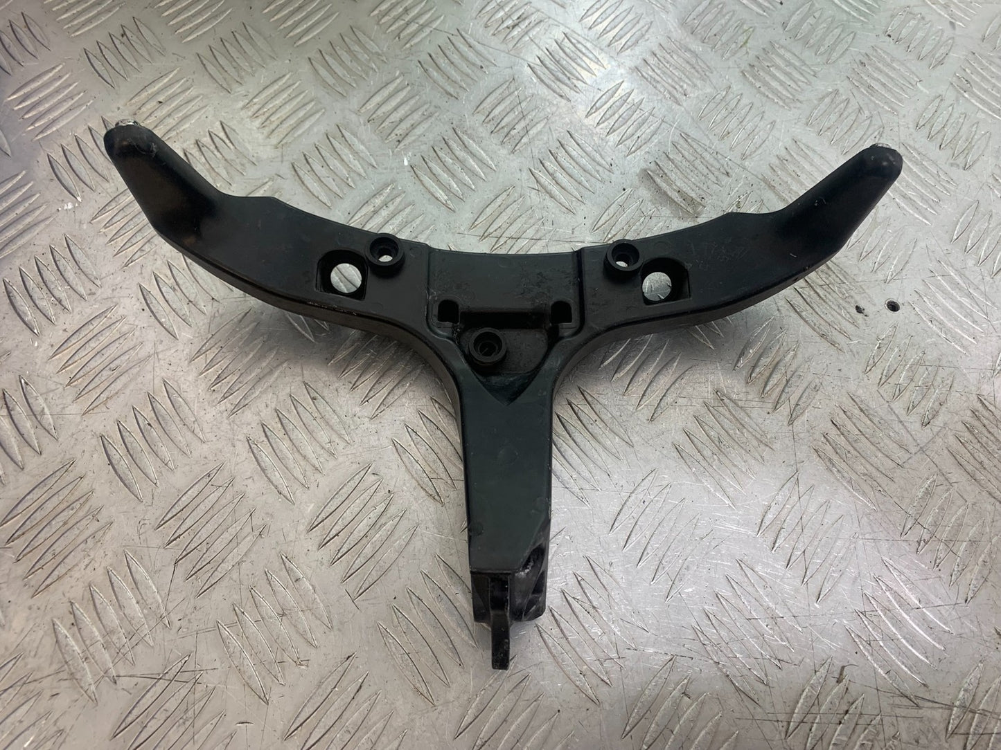 HONDA CBR600 CBR 600 RR FAIRING BRACKET  YEAR 2003-2004 CMB1173)
