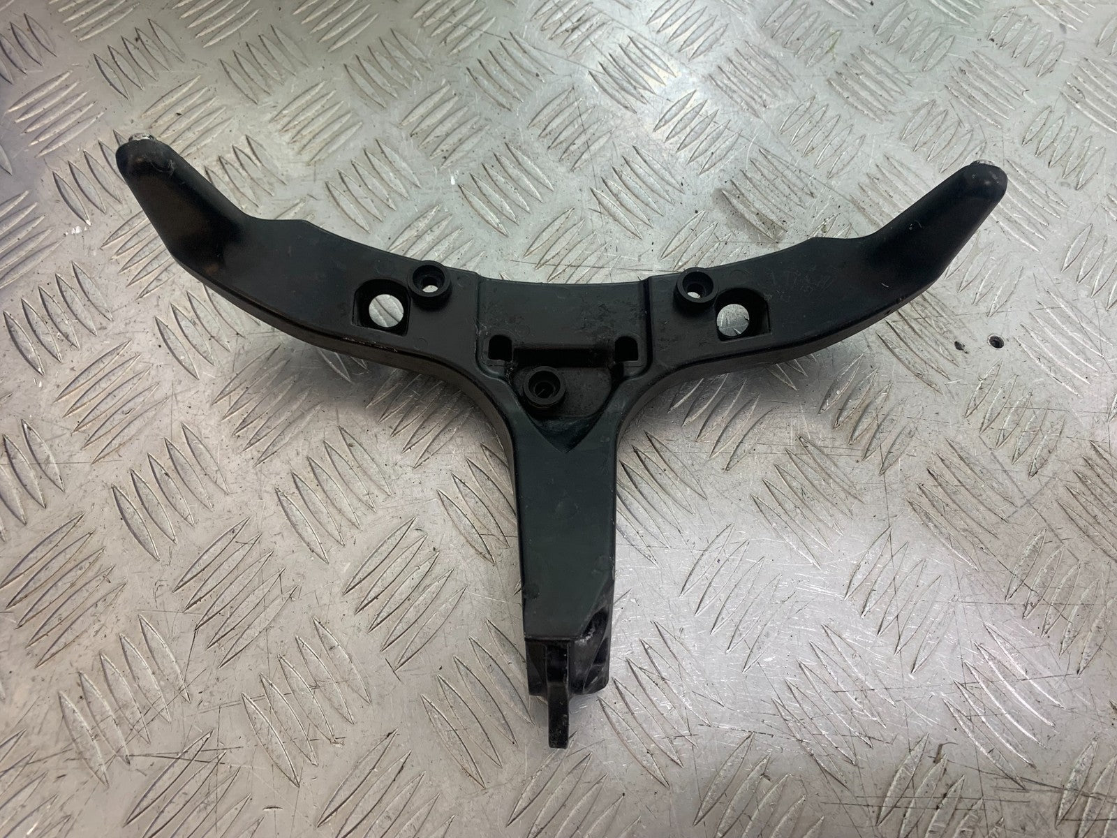 HONDA CBR600 CBR 600 RR FAIRING BRACKET  YEAR 2003-2004 CMB1173)