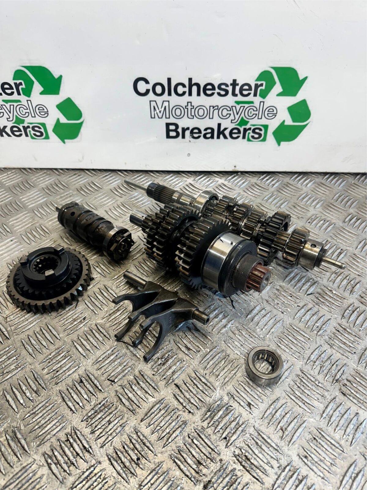 HONDA CBR1100 XX BLACKBIRD GEARBOX YEAR 1996-1998 (CMB1017)