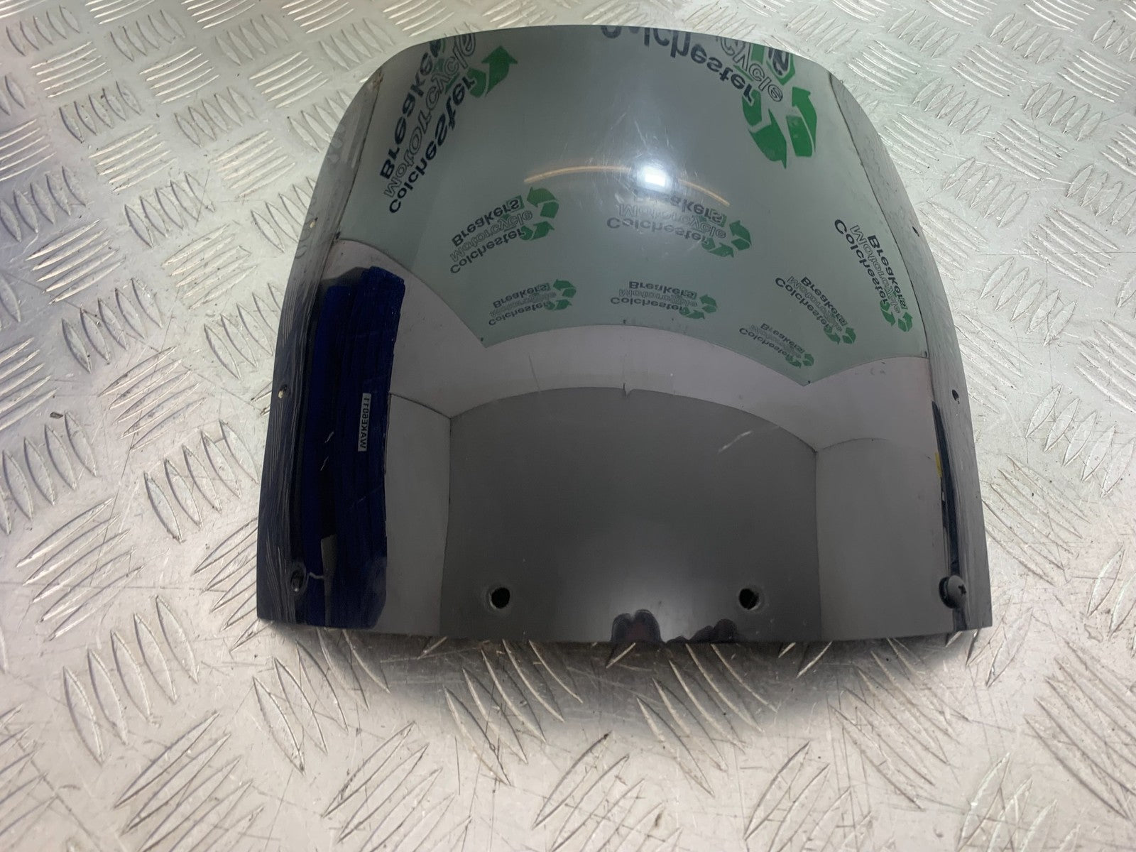 KAWASAKI GPZ600 GPZ 600 SCREEN YEAR 1988-90 (CMB1258)