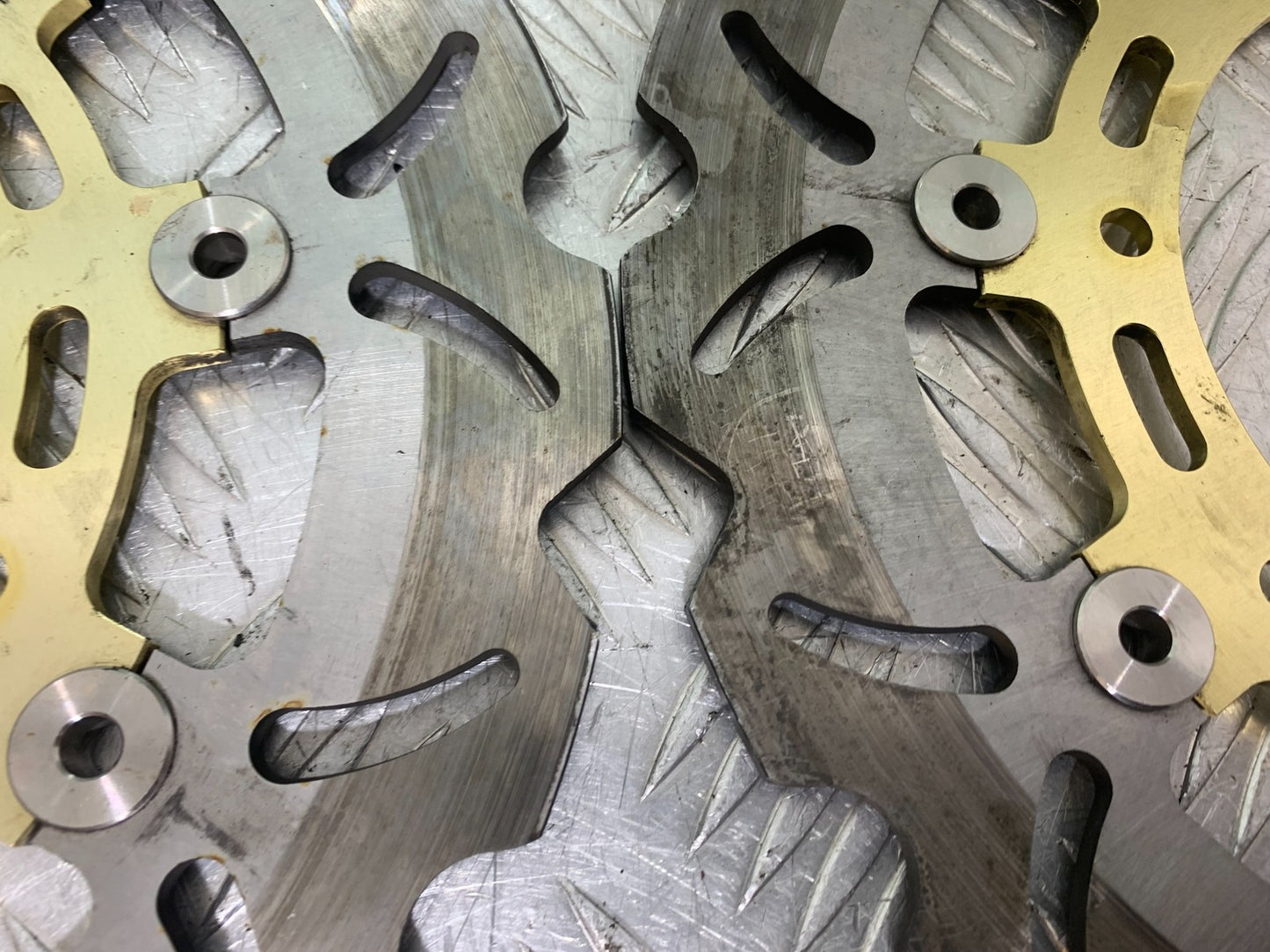 YAMAHA YZF R1 4C8 FRONT BRAKE DISCS  YEAR 2007-2008 (CMB1237)