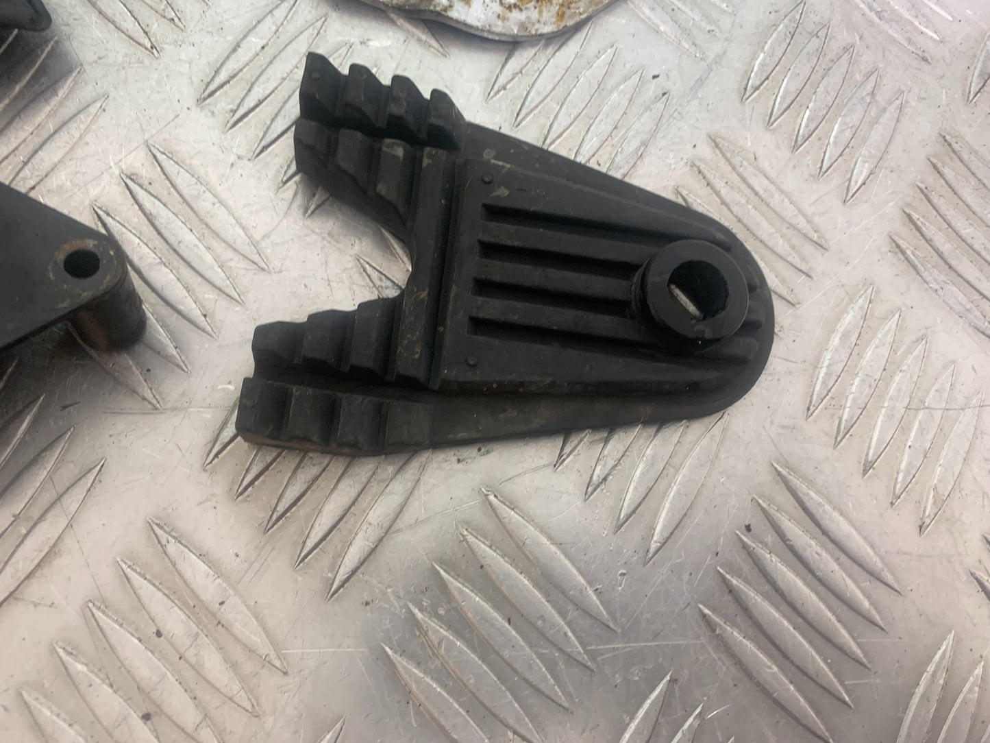 YAMAHA XV535 XV 535 VIRAGO INFILLS AND BRACKETS   YEAR 1994-02 (CMB1139)