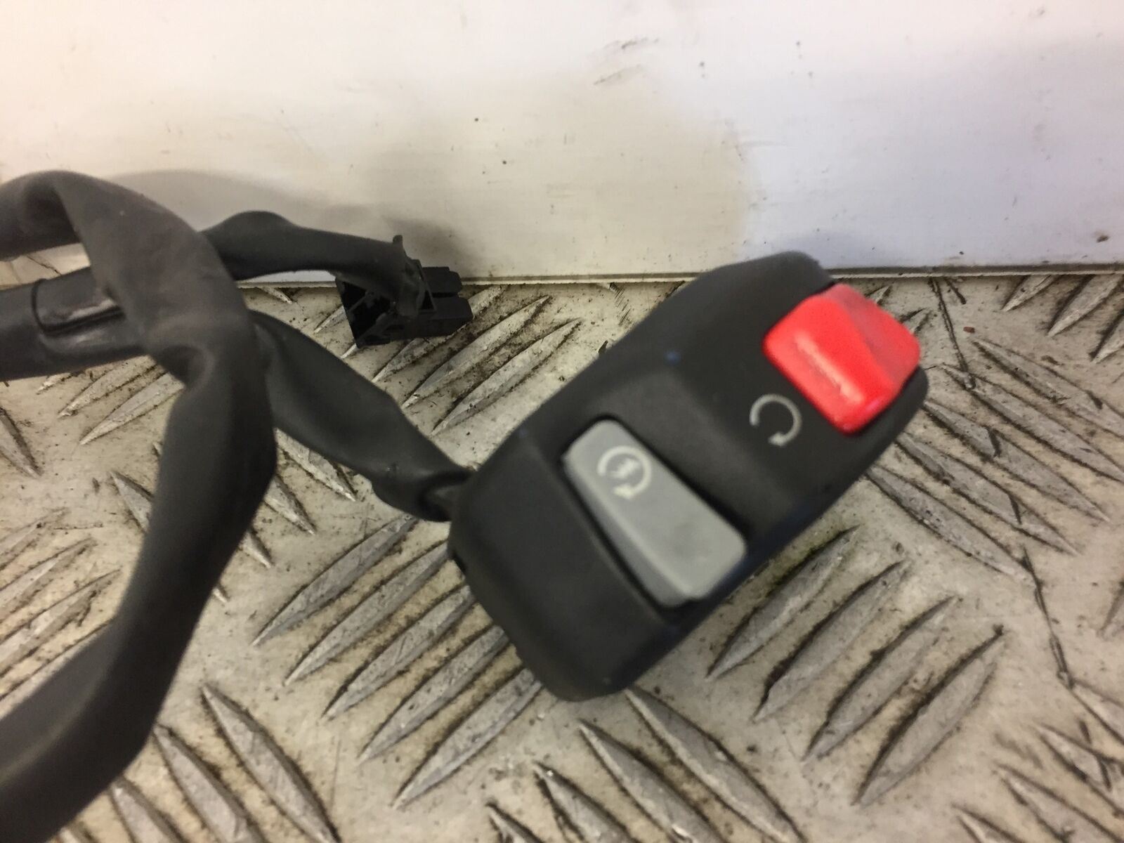 KAWASAKI ZX636 ZX 636 RIGHT SWITCH GEAR  YEAR 2013-2016