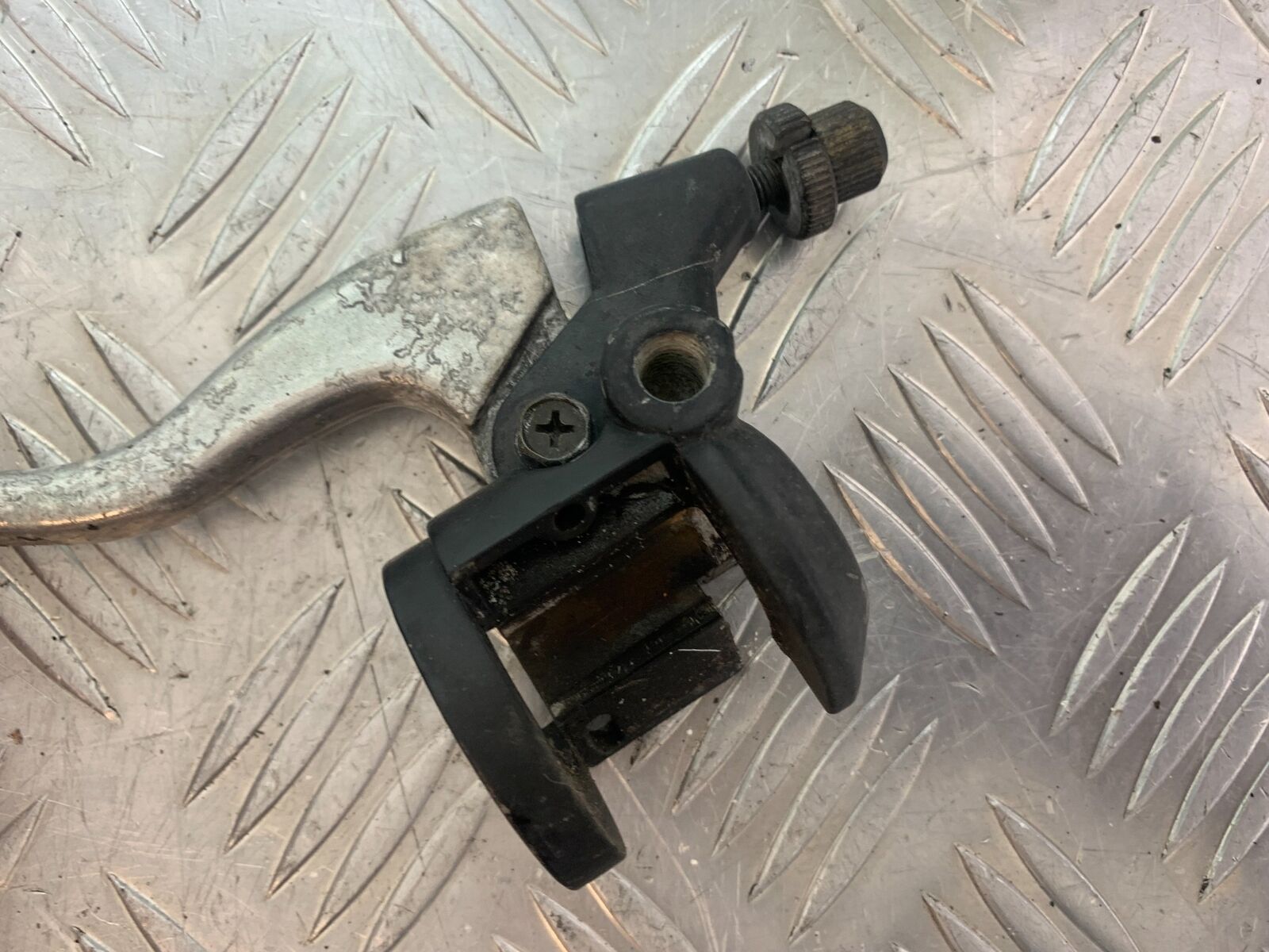 APRILIA RS50 RS 50 CLUTCH LEVER BRACKET YEAR 1996-1998 (CMB1132)