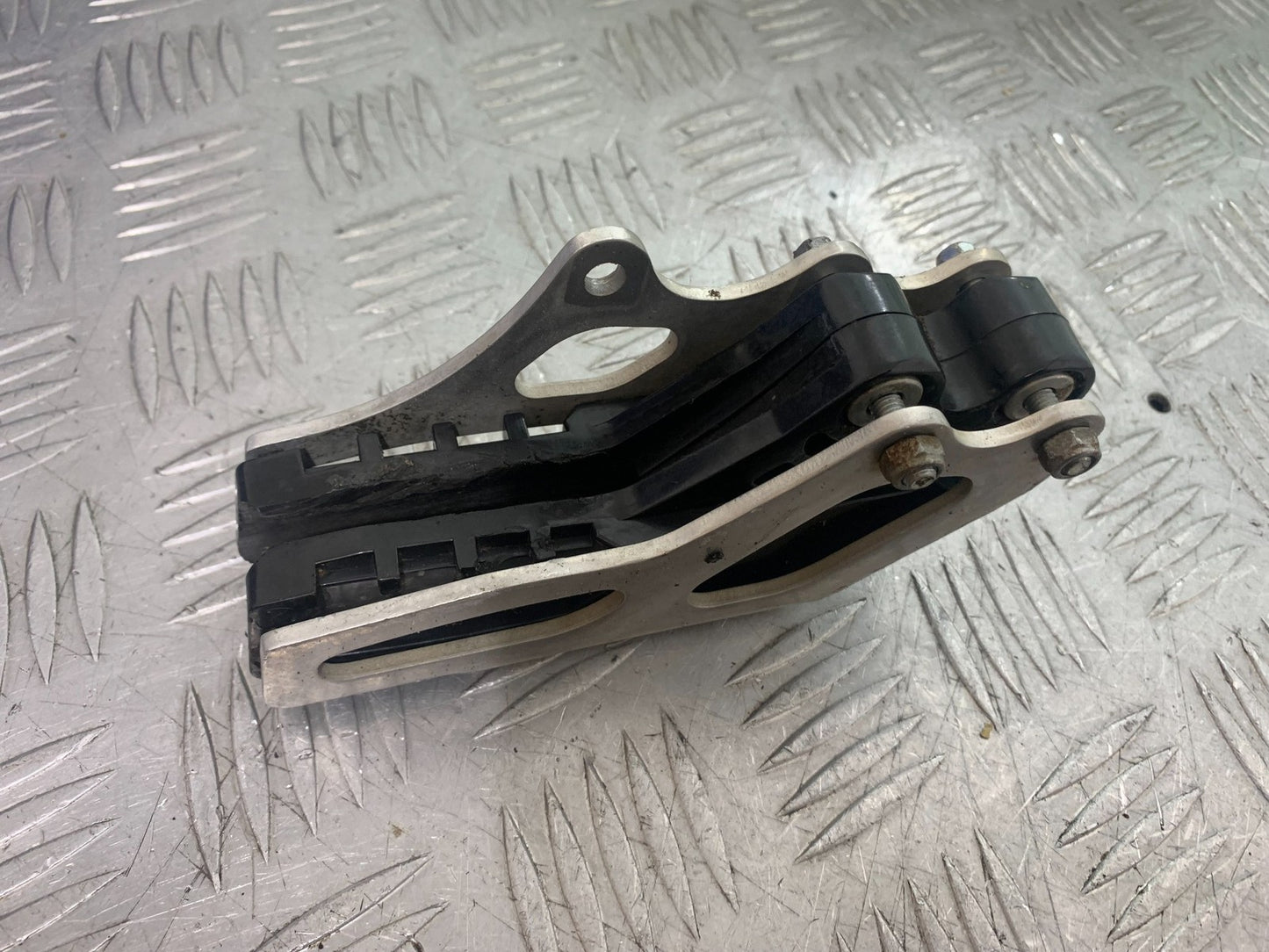 KAWASAKI KXF250 KXF 250 CHAIN GUIDE YEAR 2006-2008 (CMB1309)