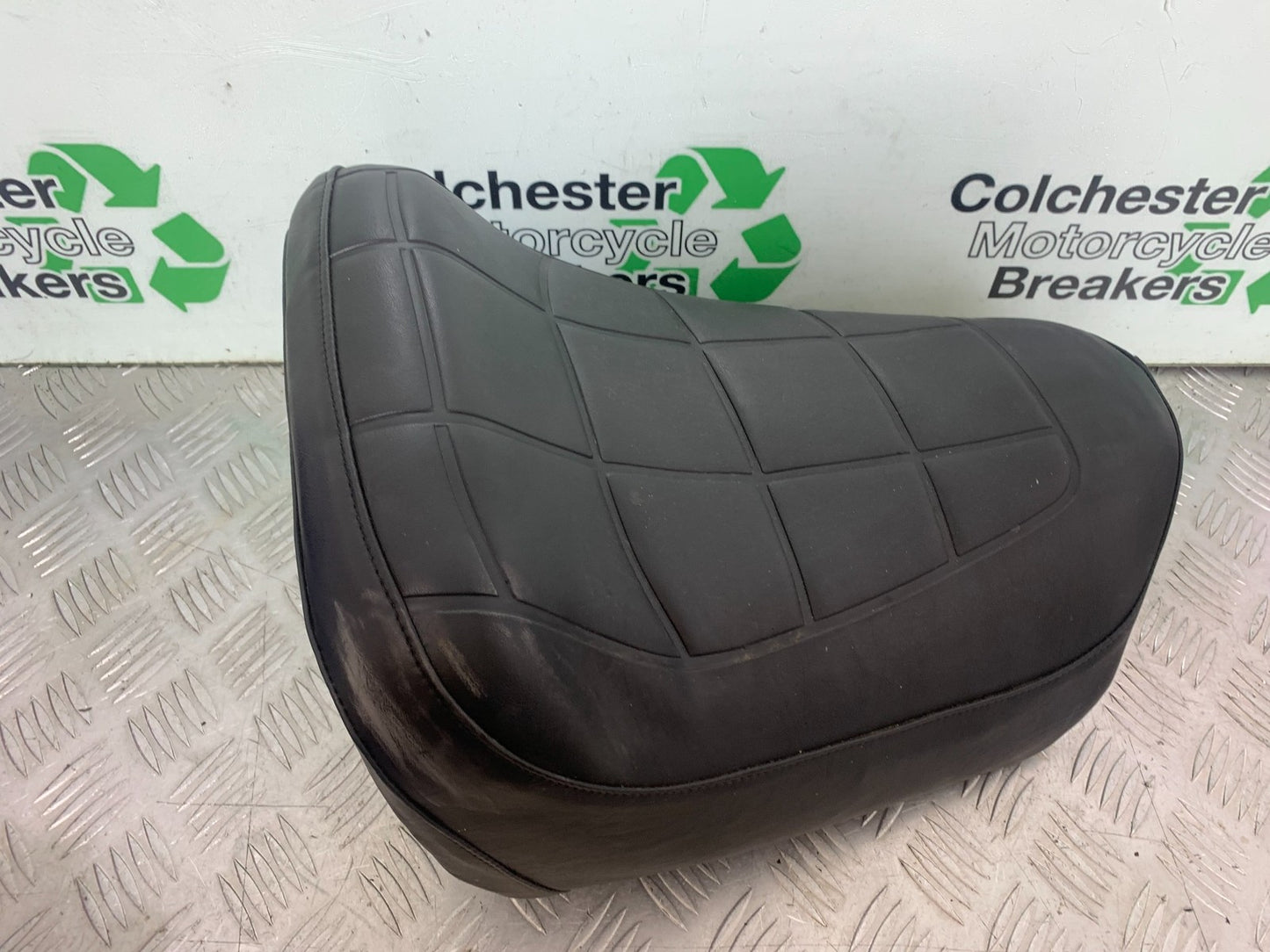 HONDA GL500 GL 500 SILVERWING FRONT SEAT  YEAR 1981-82  (CMB1168)
