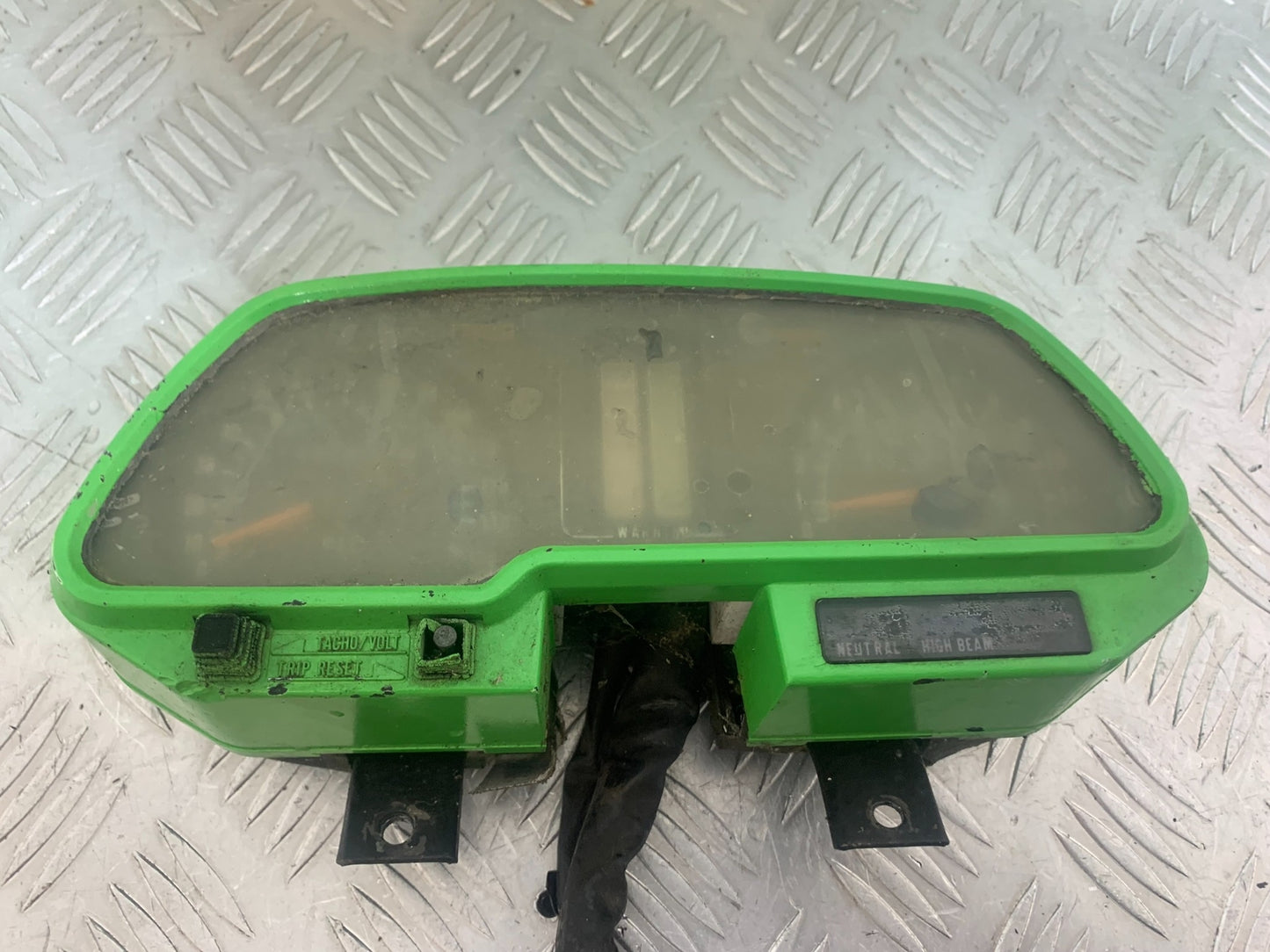 KAWASAKI GT550 GT 550 CLOCKS SPEEDO DASH   YEAR 1984-87 (CMB1141)