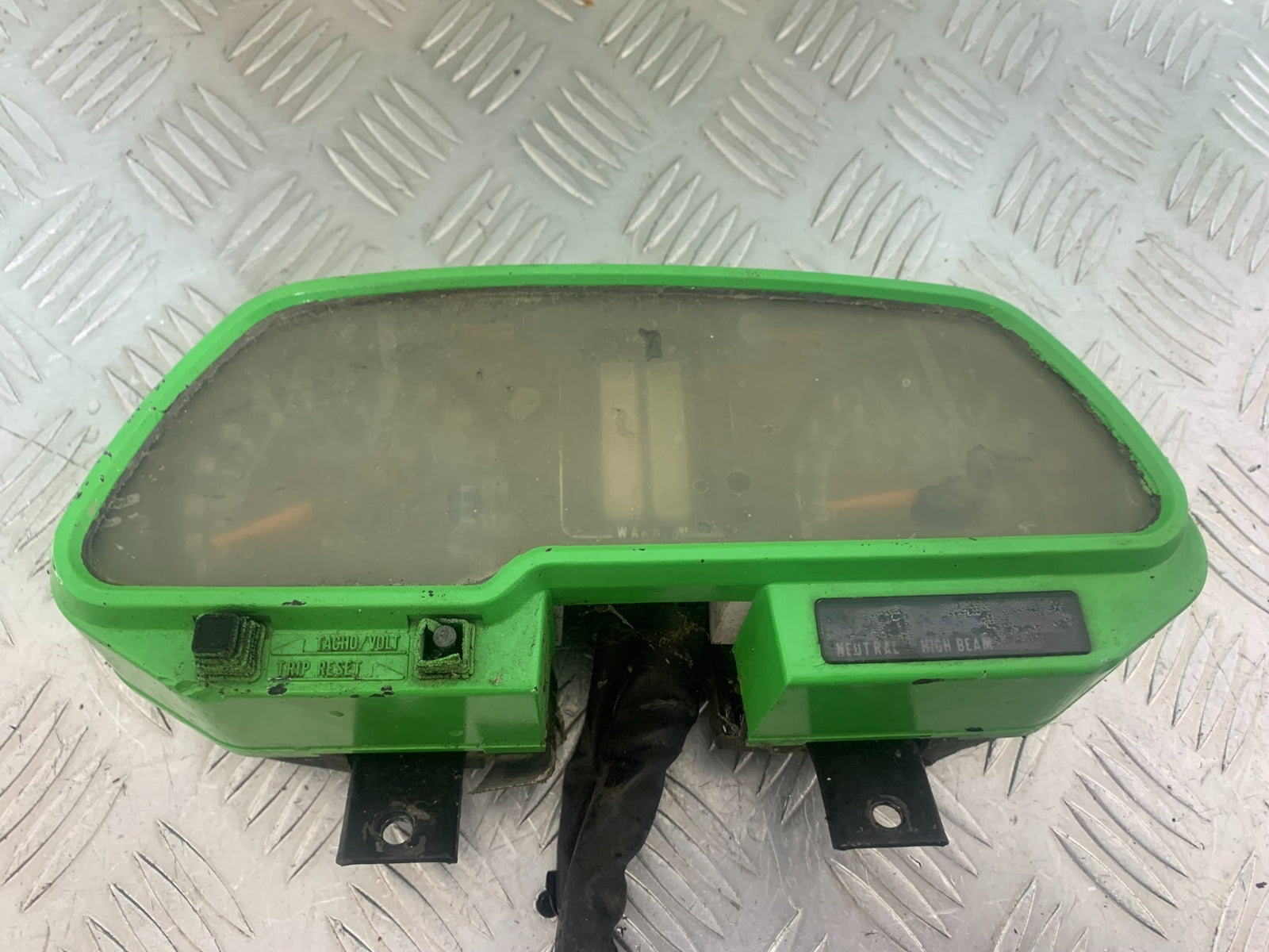 KAWASAKI GT550 GT 550 CLOCKS SPEEDO DASH   YEAR 1984-87 (CMB1141)