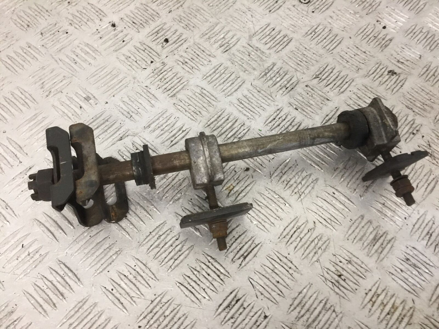 KAWASAKI NINJA 250 R EX250 REAR WHEEL SPINDLE  YEAR 2008  (STOCK 879)