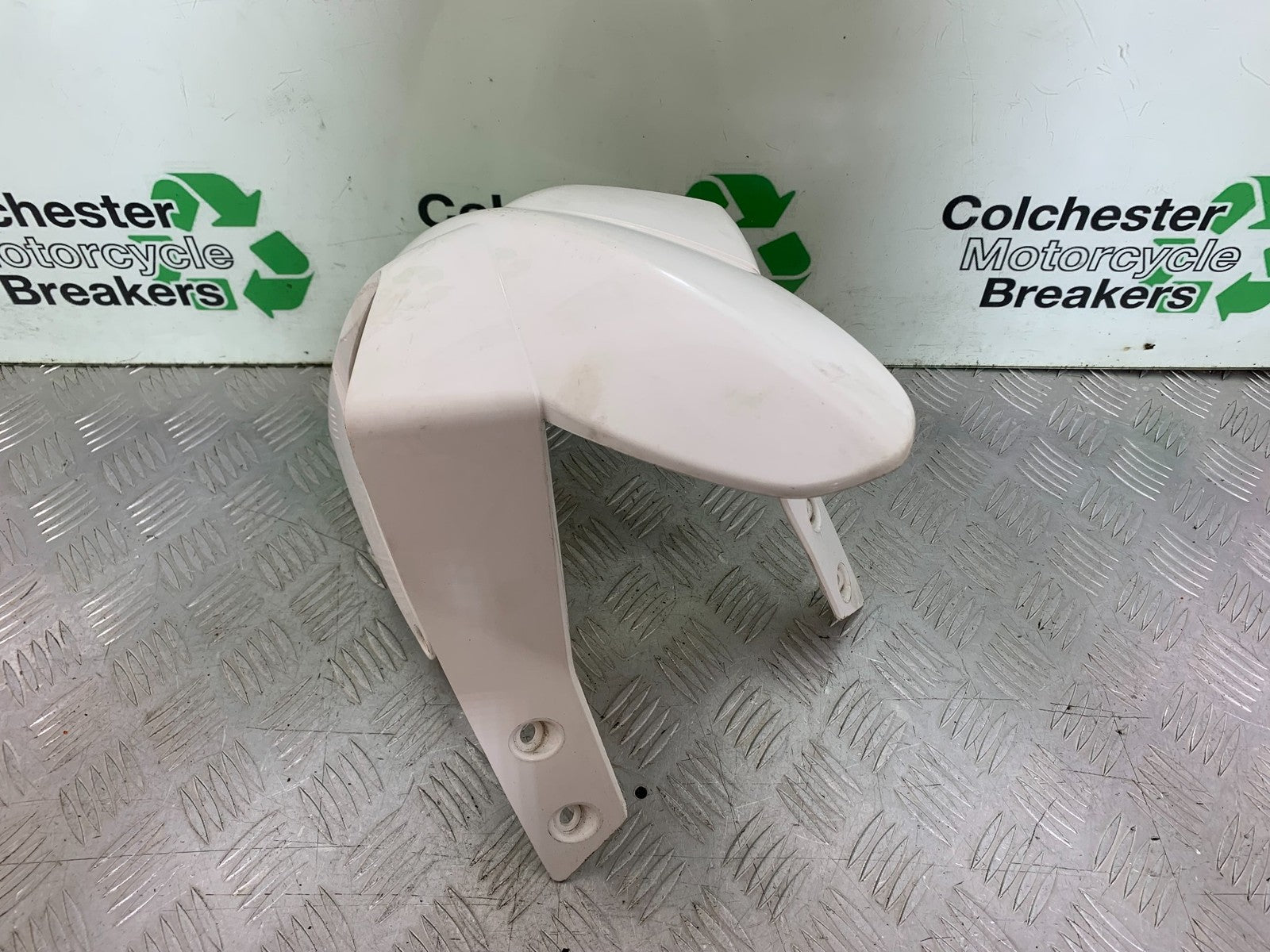 KTM 690 DUKE R LC4 FRONT MUDGUARD YEAR 2012-2015  (CMB1180)