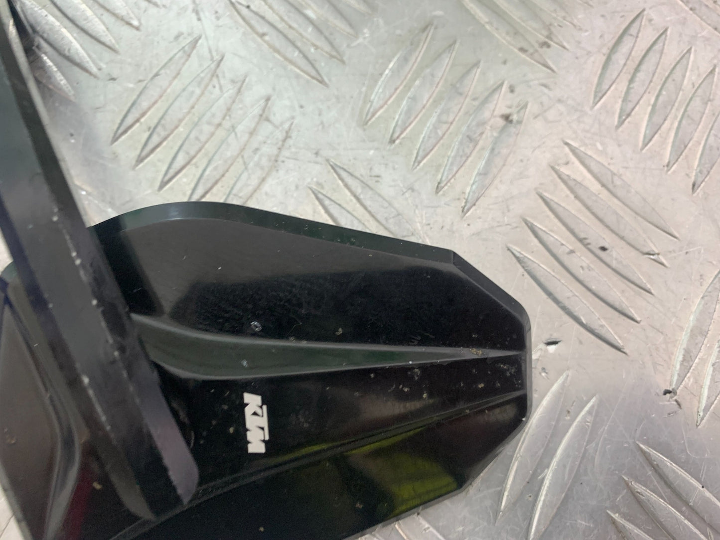 KTM 790 DUKE  RIGHT MIRROR   YEAR 2018-2021  (CMB11150)