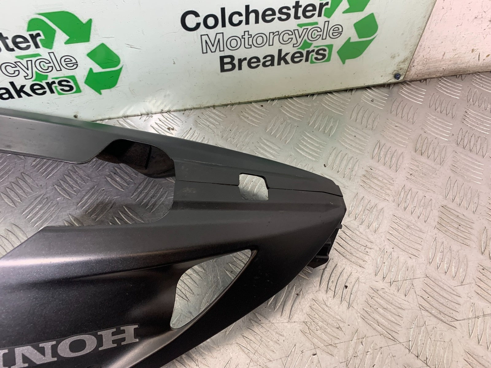 HONDA CBR1000 rr FIREBLADE BELLYPAN  2012-2016 (CMB1280)