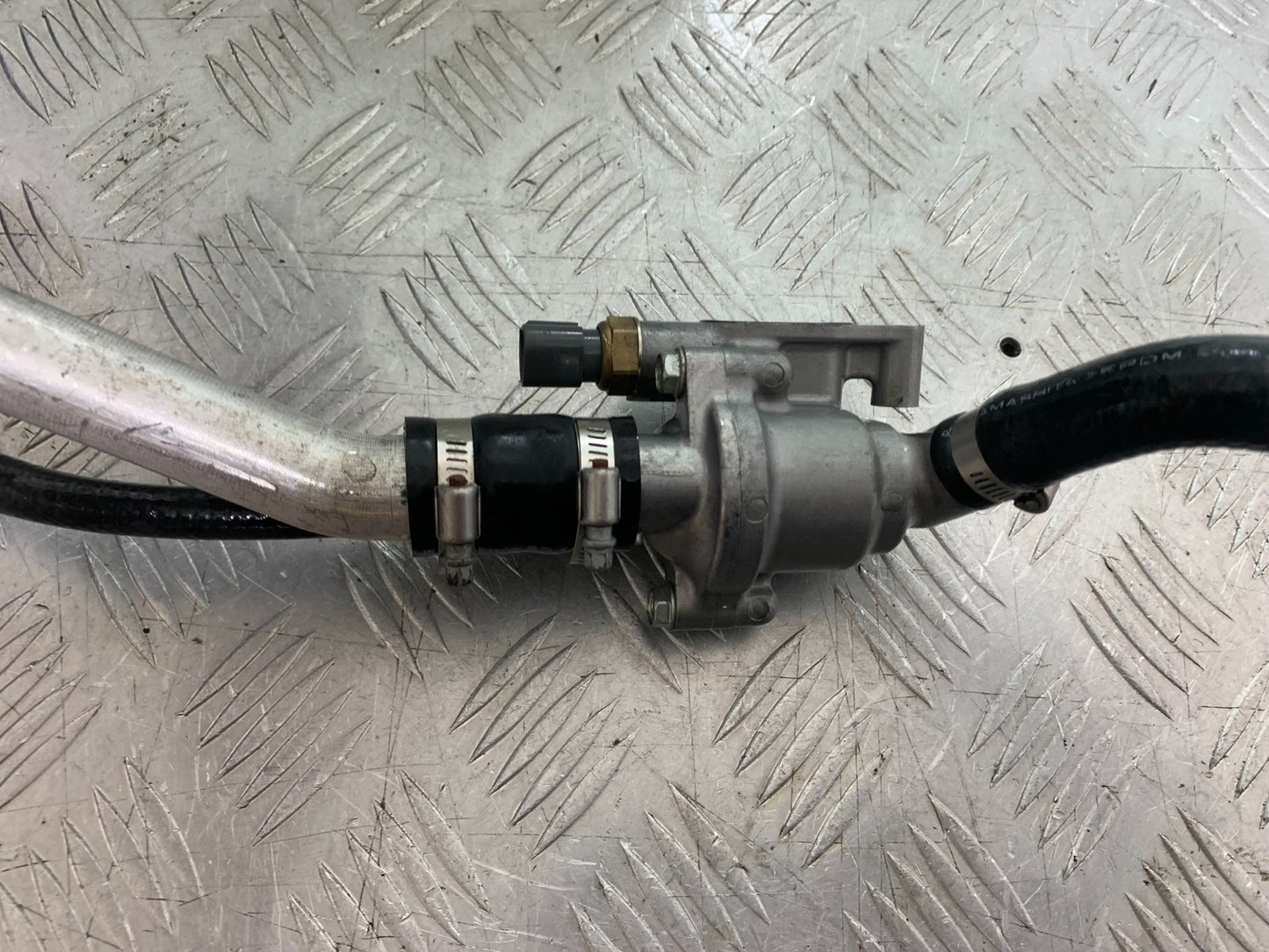 HONDA CBR1000 rr FIREBLADE THERMOSTAT   2008-2011 (CMB1253)