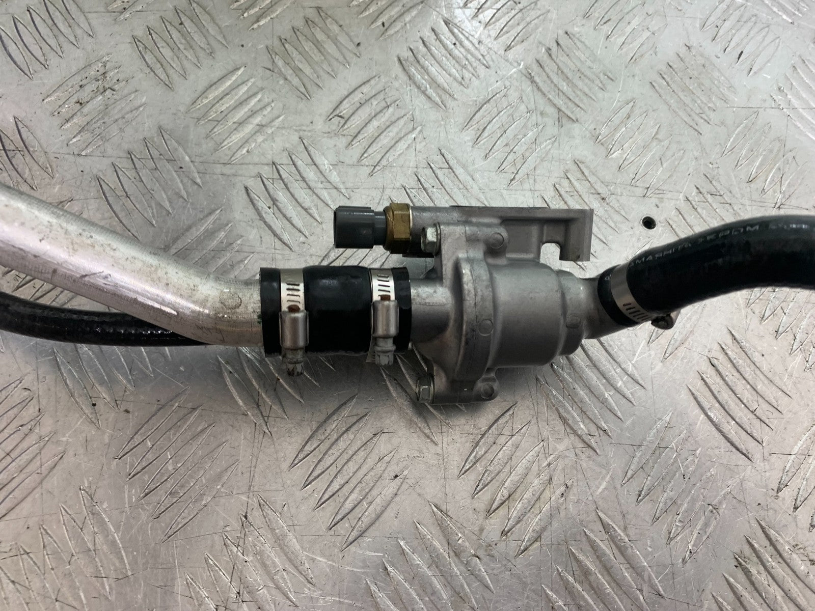 HONDA CBR1000 rr FIREBLADE THERMOSTAT   2008-2011 (CMB1253)