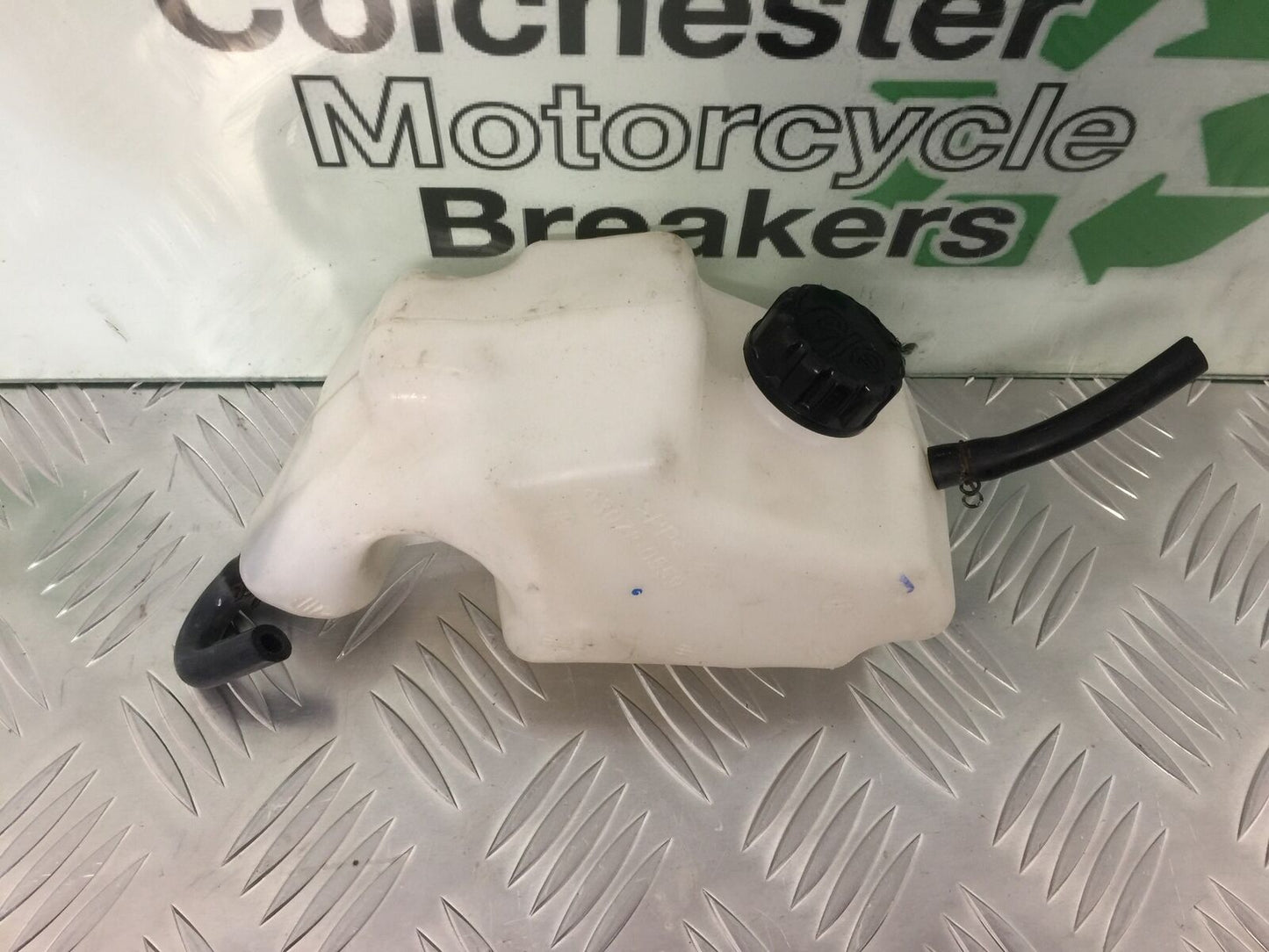 KAWASAKI Z800 Z 800 COOLANT BOTTLE YEAR 2013-2017 (STOCK 925)