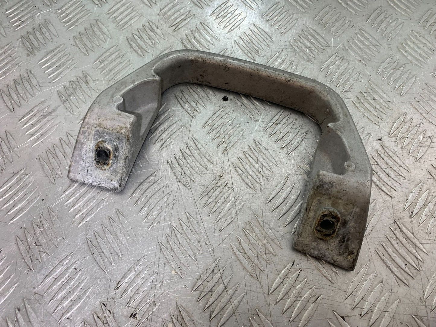 SUZUKI GSX1100 G GSX 1100 G GRAB RAIL  1991-1996 (CMB1283)