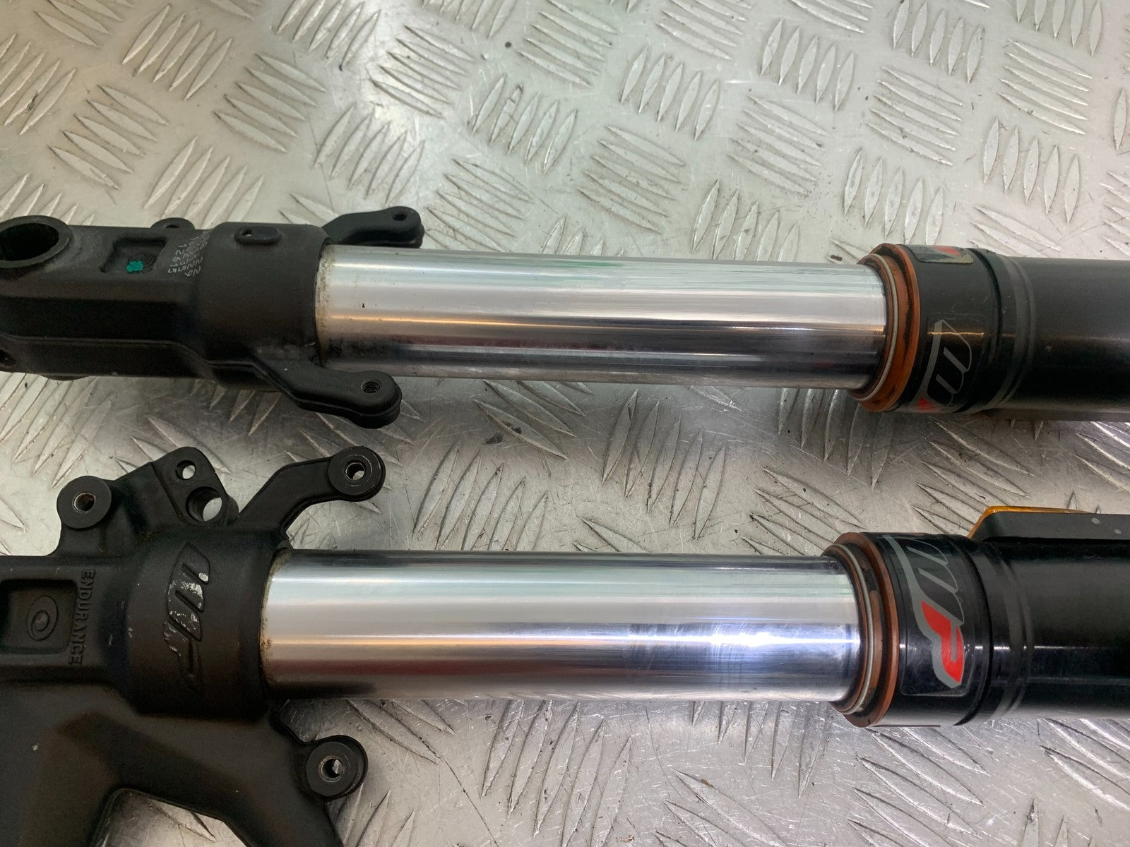 KTM DUKE 390 FORKS  YEAR 2017- 2023 (CMB1314)