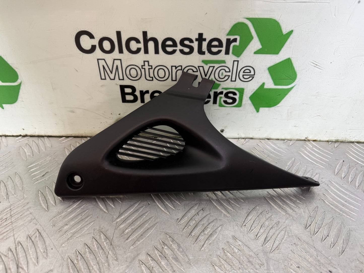SUZUKI SV650 SV 650 MK1 FRAME COVER INFILL YEAR 1999-2002