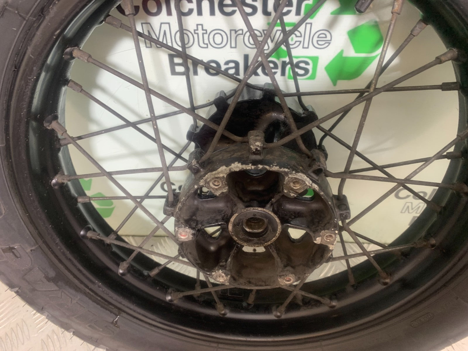 ROYAL ENFIELD HIMALAYAN 411 REAR WHEEL YEAR 2018-2023 (CMB1322)