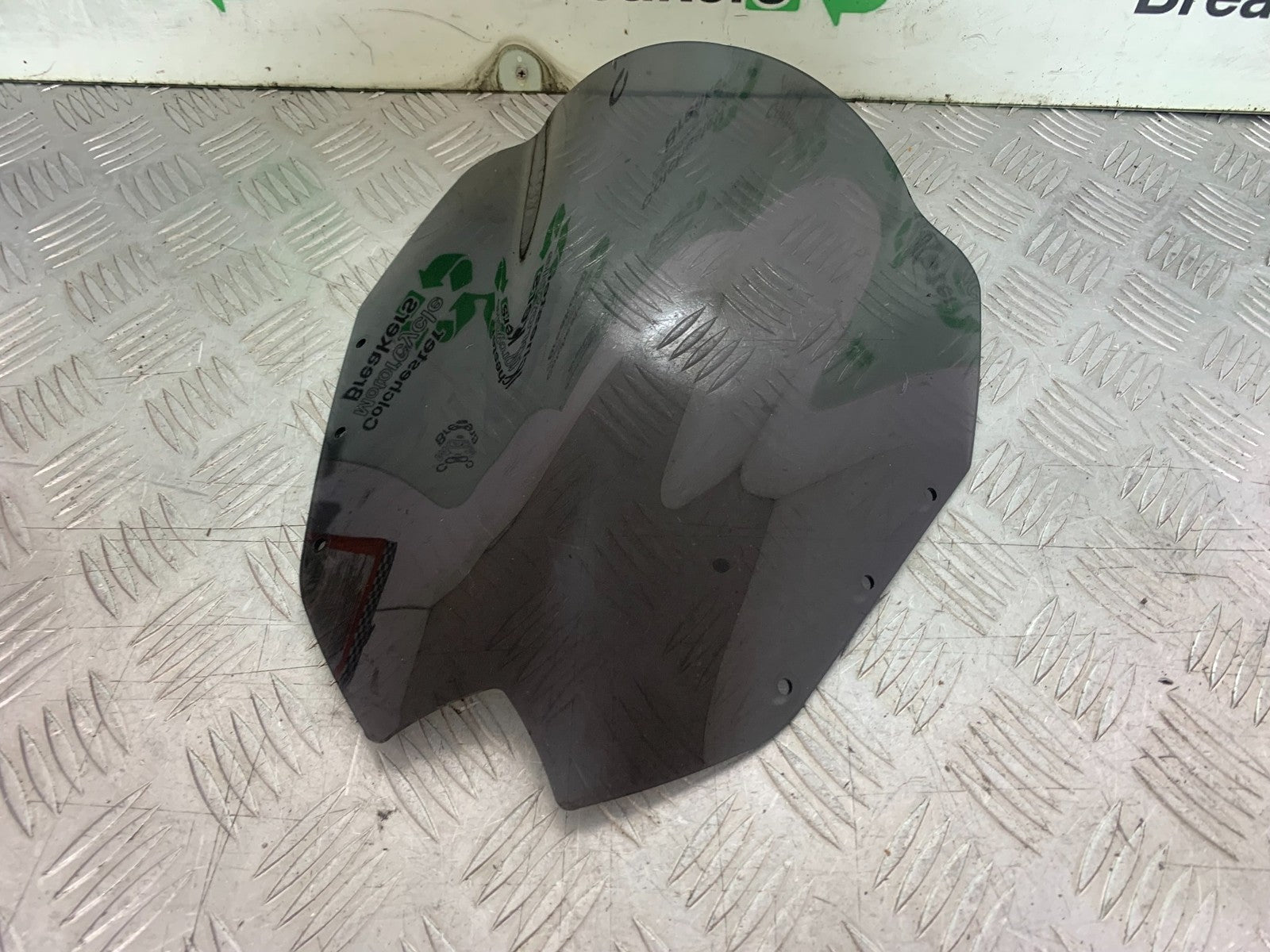 YAMAHA XJ6 XJ6-S SCREEN   YEAR 2009-2015  (CMB1212)
