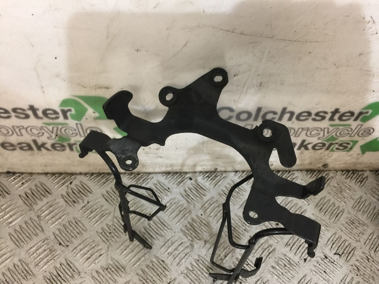 YAMAHA FZ1-N SPEEDO BRACKET  YEAR 2006-2012  (STOCK 787)