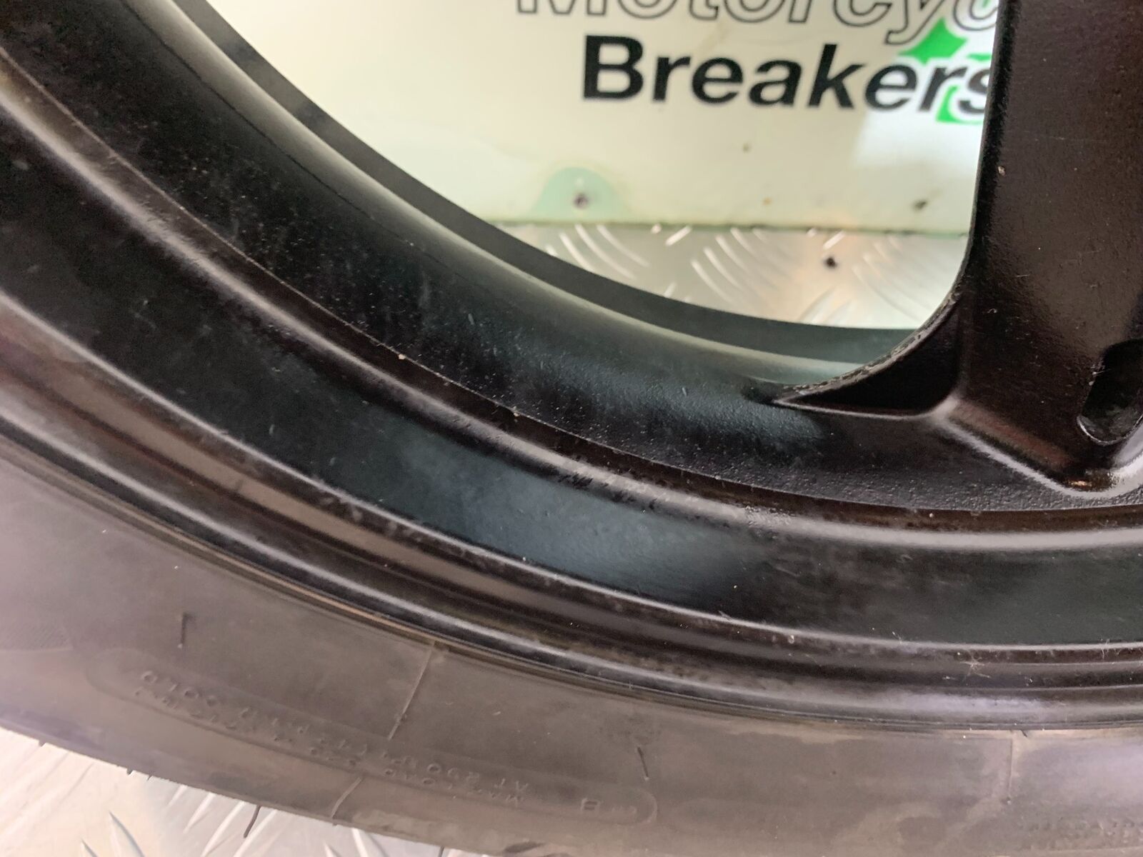 SUZUKI DL 650 V-STROM REAR WHEEL  YEAR 2016 (STOCK 996)