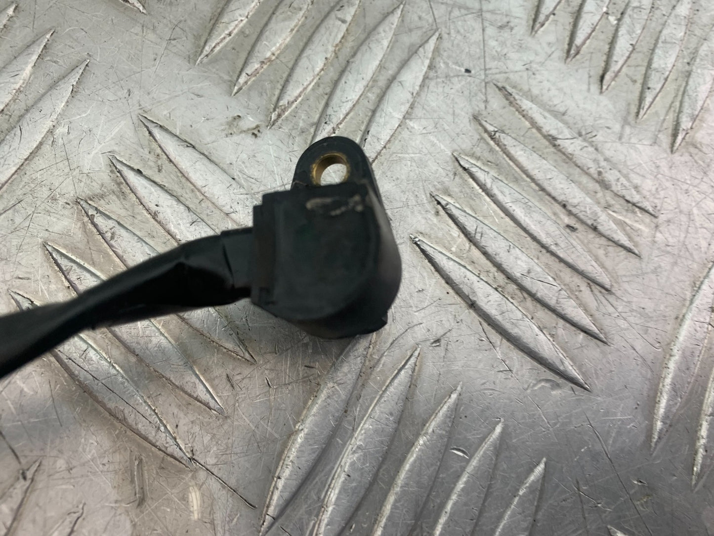 KAWASAKI ZX9R ZX9 E1 SPEEDO PICK UP SENSOR  YEAR 2000-01 (CMB1171)