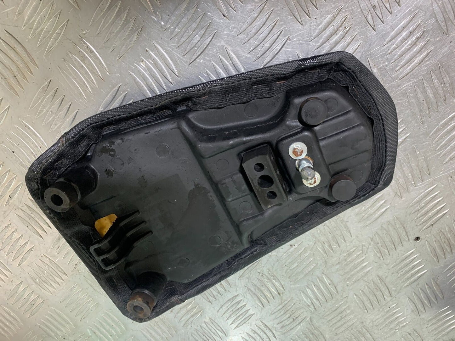 BENELLI BN125 BN 125 REAR  SEAT   YEAR 2018-2021 (CMB1080)